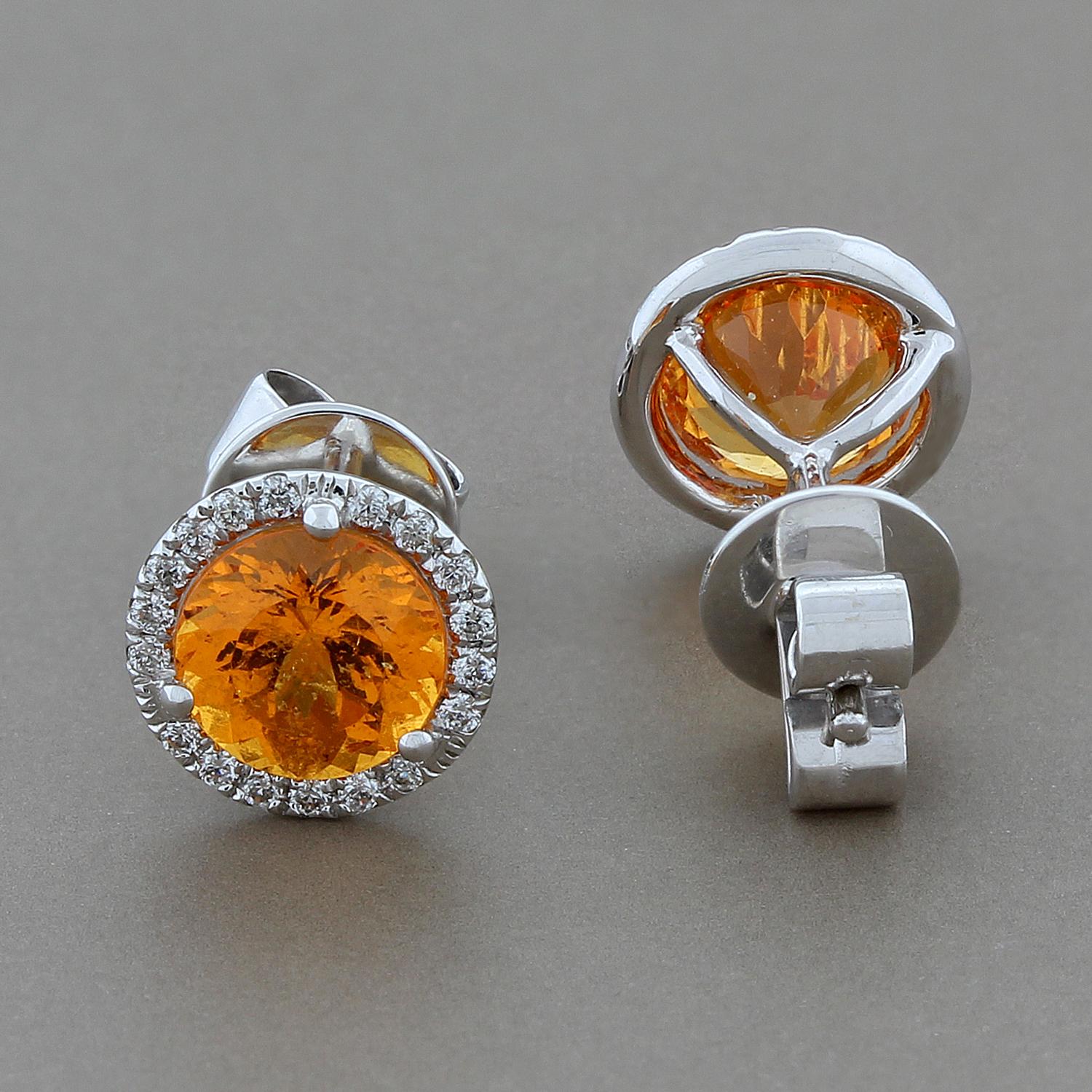 Women's Mandarin Garnet Diamond Gold Stud Earrings