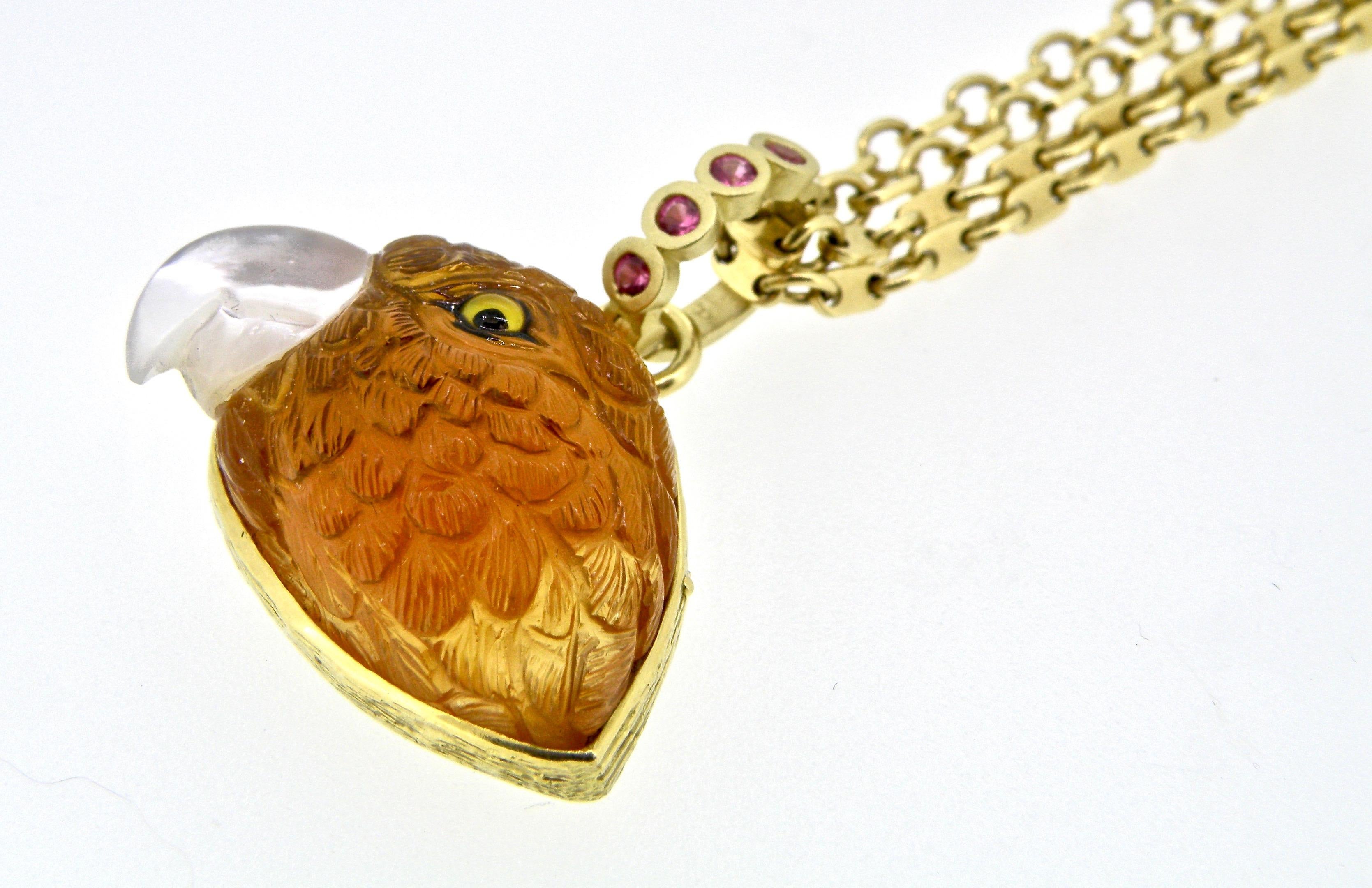 Mandarin Garnet Gold Detachable Parrot Pendant For Sale 1