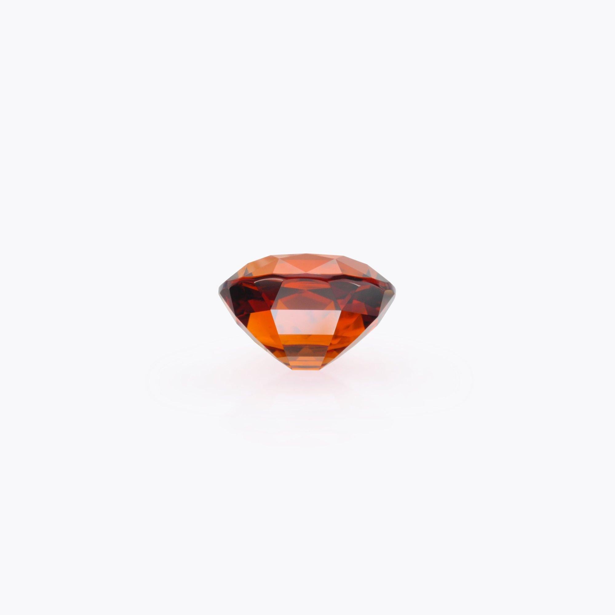 Remarkable 6.75 carat Mandarin Garnet oval gem offered loose to the worlds' most avid gem collectors.
Returns are accepted and paid by us within 7 days of delivery.
We offer supreme custom jewelry work upon request. Please contact us for more