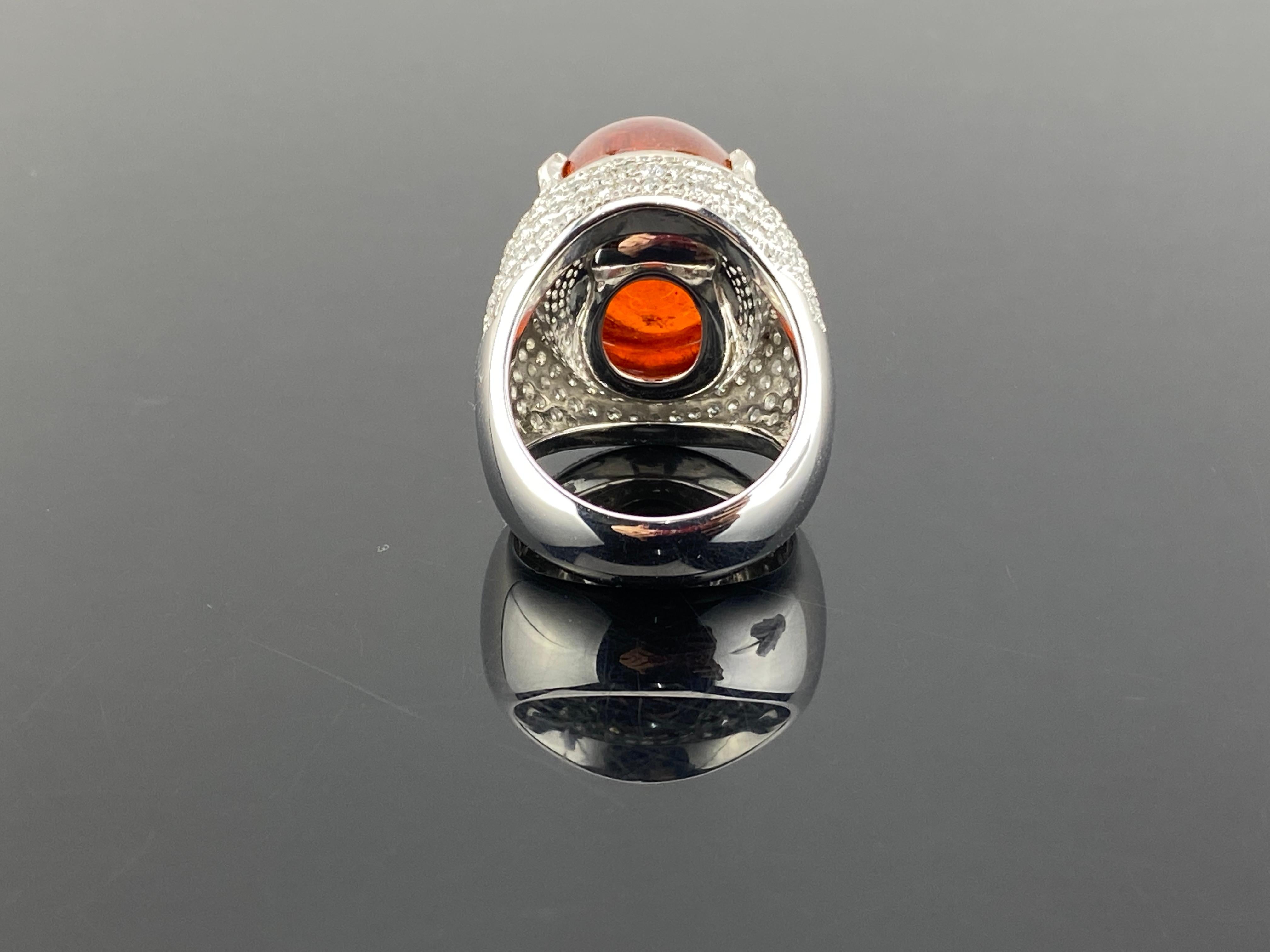 Mandarin Garnet Spessatite Cabochon Cocktail Ring With Diamonds And 18K Gold  In New Condition For Sale In Bangkok, Thailand