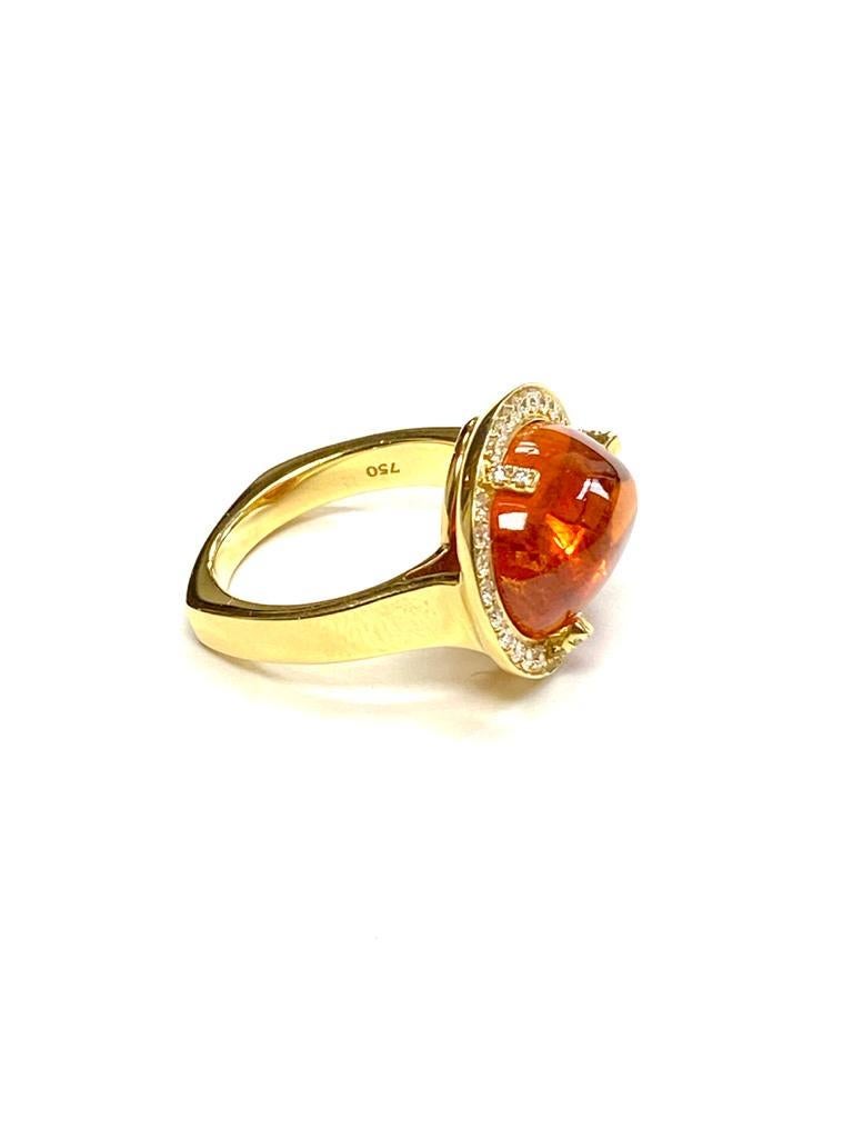 Mandarin Oval Cabochon & Diamond Ring With European Shank in 18k Yellow Gold, from 'G-One' Collection

Stone Size: 15 x 11 mm

Gemstone Weight: 12.48 Carats

Diamond: G-H / VS, Approx Wt: 0.37 Carats
