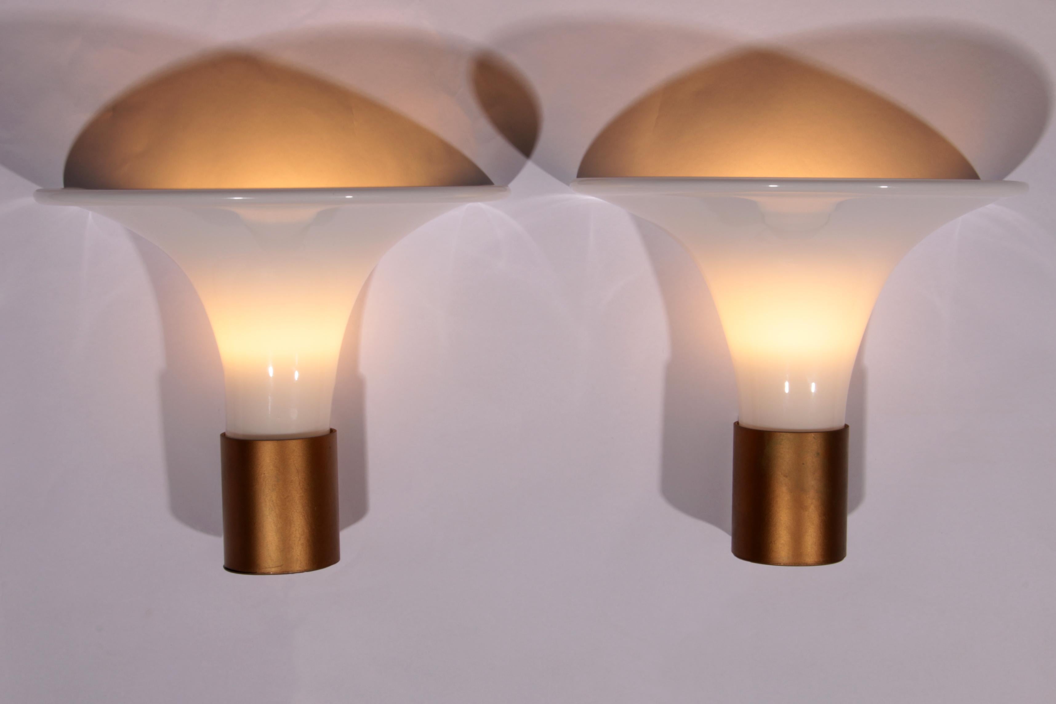 Scandinave moderne Applique Mandarin par Michael Bang pour Holmegaard, 1980 en vente