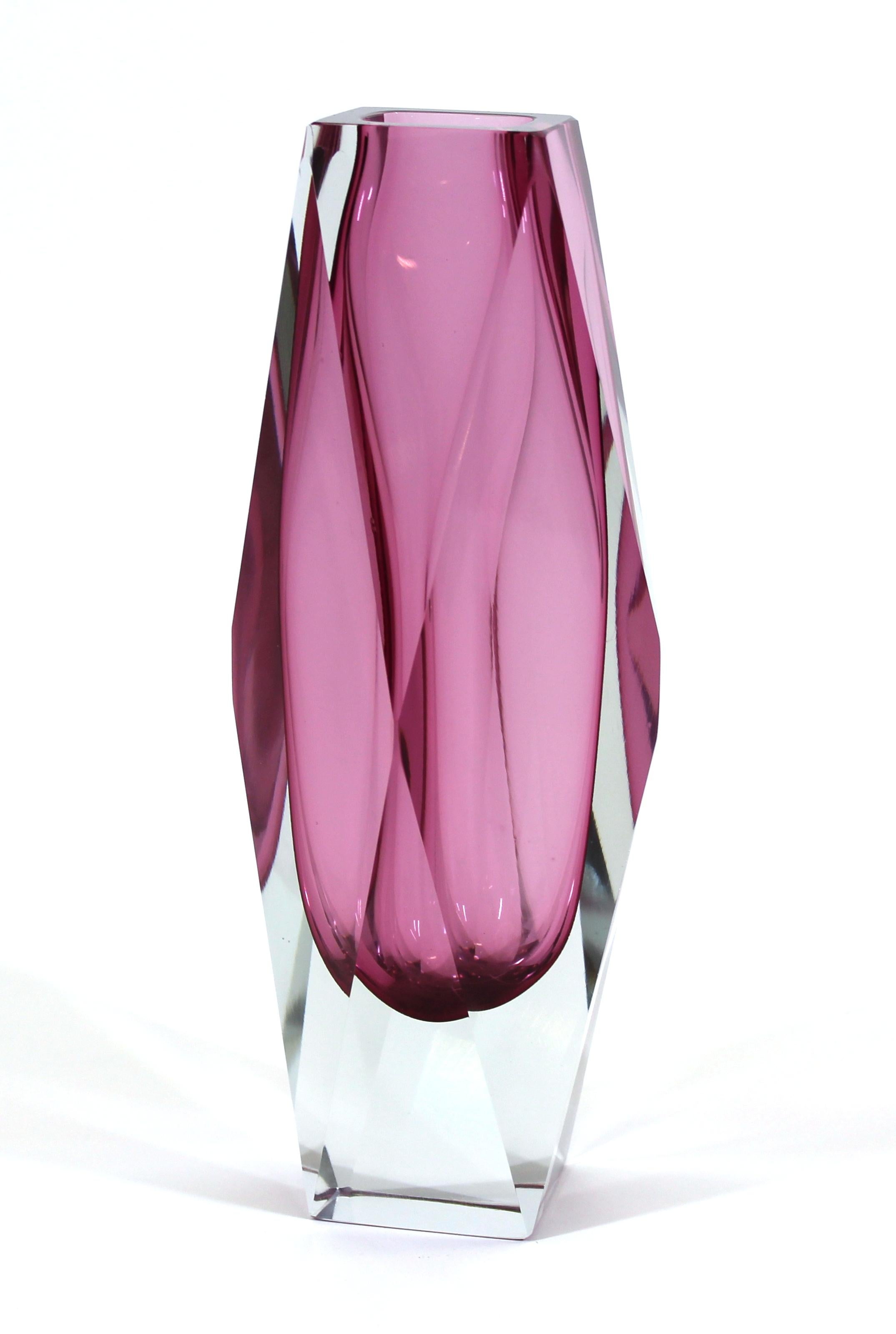 Mandruzzato Italian Modern Sommerso Glass Vase in Pink In Good Condition In New York, NY