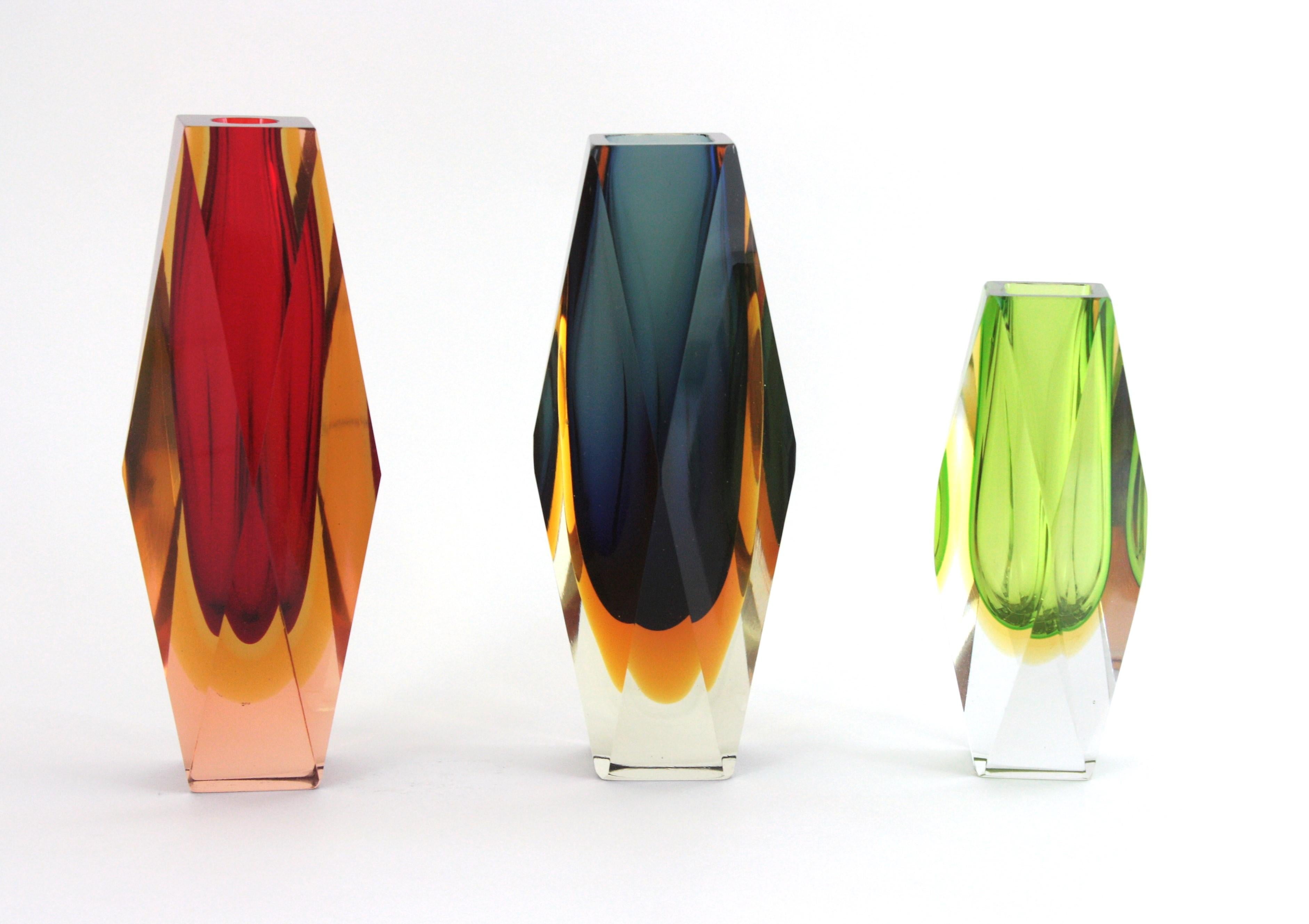 Italian Mandruzzato Lime Green and Yellow Faceted Sommerso Vase, Italy 1960 For Sale