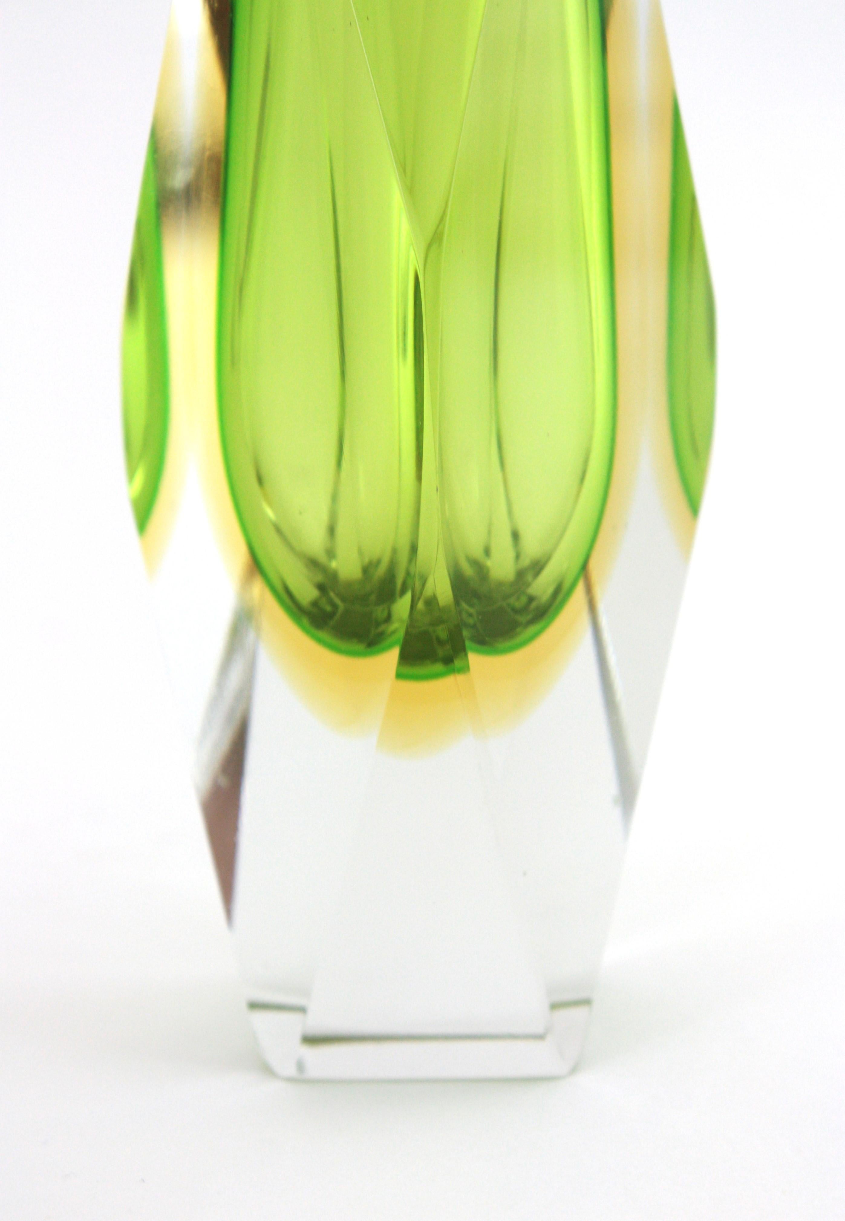 Hand-Crafted Mandruzzato Lime Green and Yellow Faceted Sommerso Vase, Italy 1960 For Sale