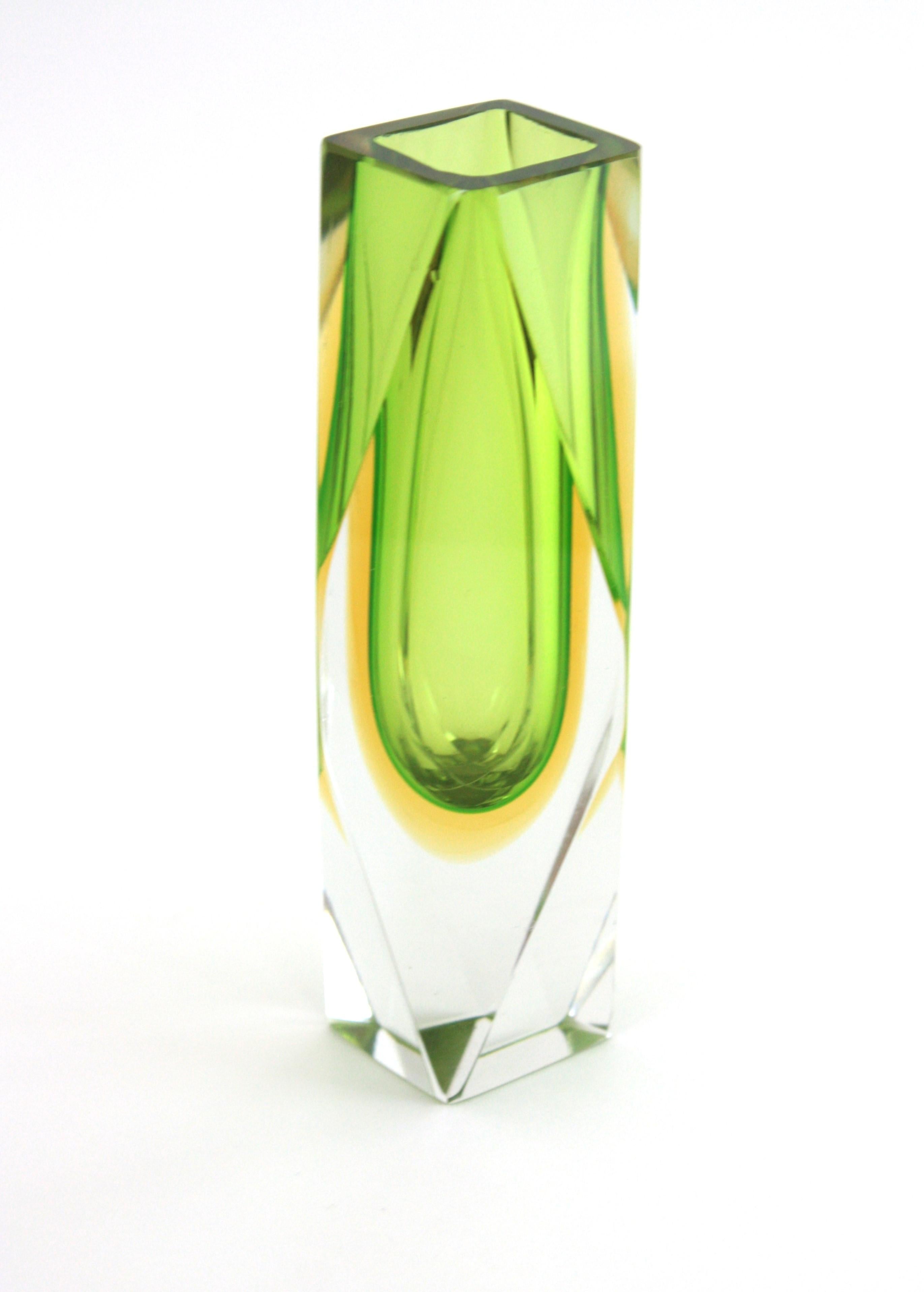 20th Century Mandruzzato Lime Green and Yellow Faceted Sommerso Vase, Italy 1960 For Sale