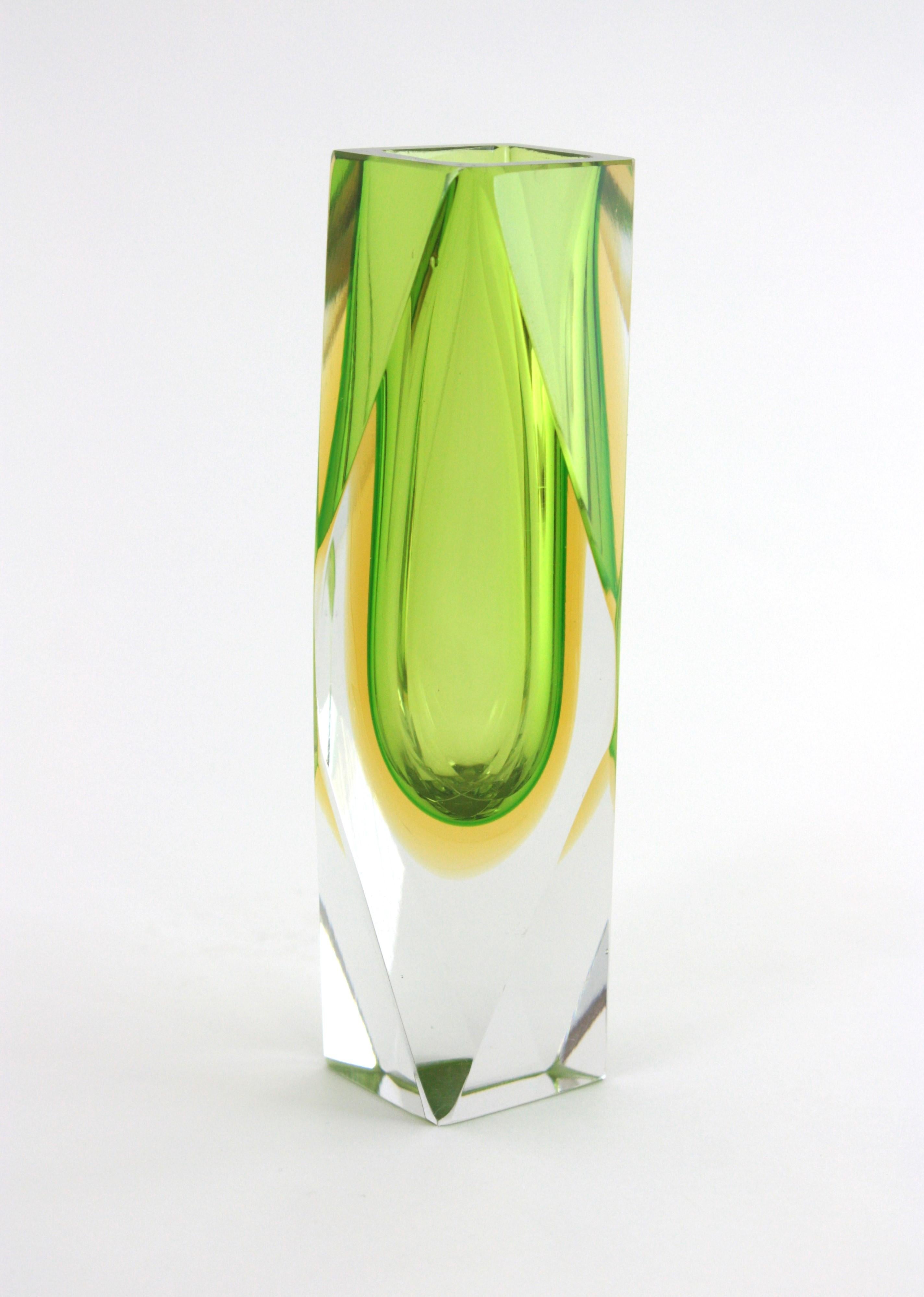 Glass Mandruzzato Lime Green and Yellow Faceted Sommerso Vase, Italy 1960 For Sale