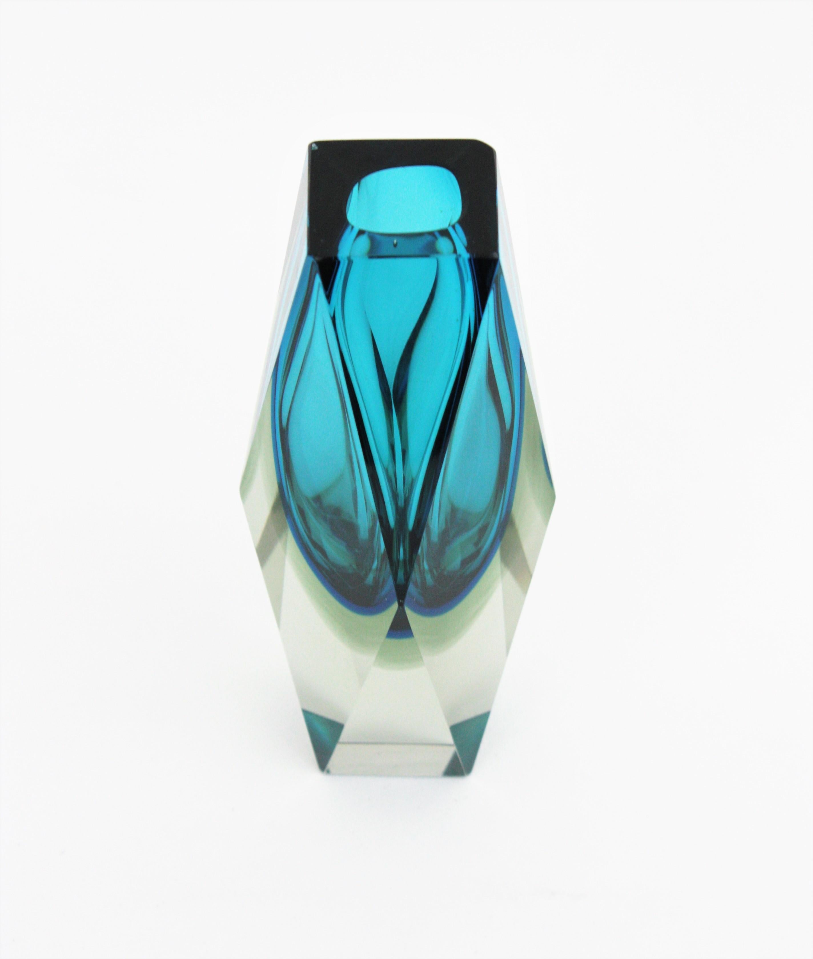 Mandruzzato Murano Blue Sommerso Faceted Art Glass Vase For Sale 4