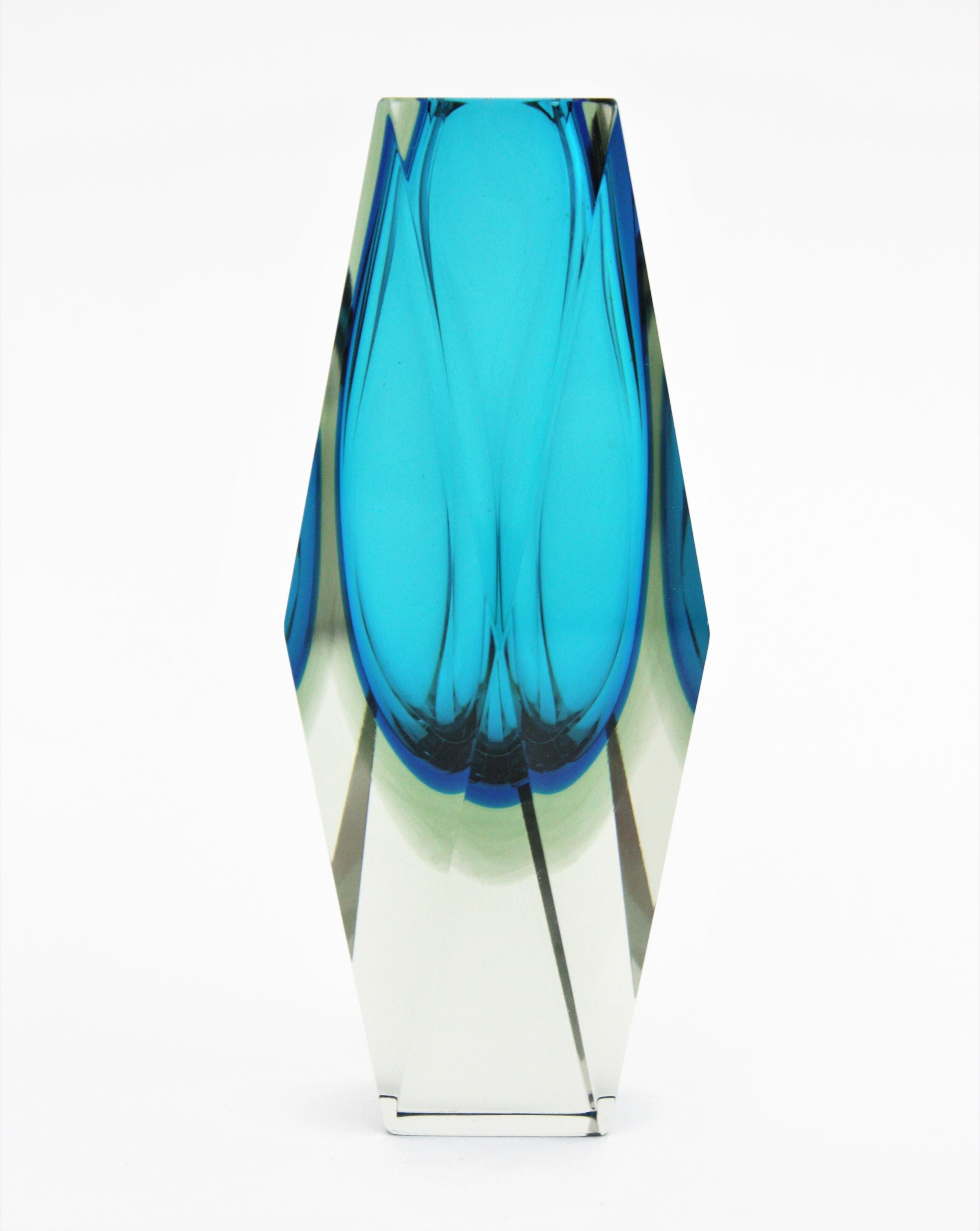 Italian Mandruzzato Murano Blue Sommerso Faceted Art Glass Vase For Sale