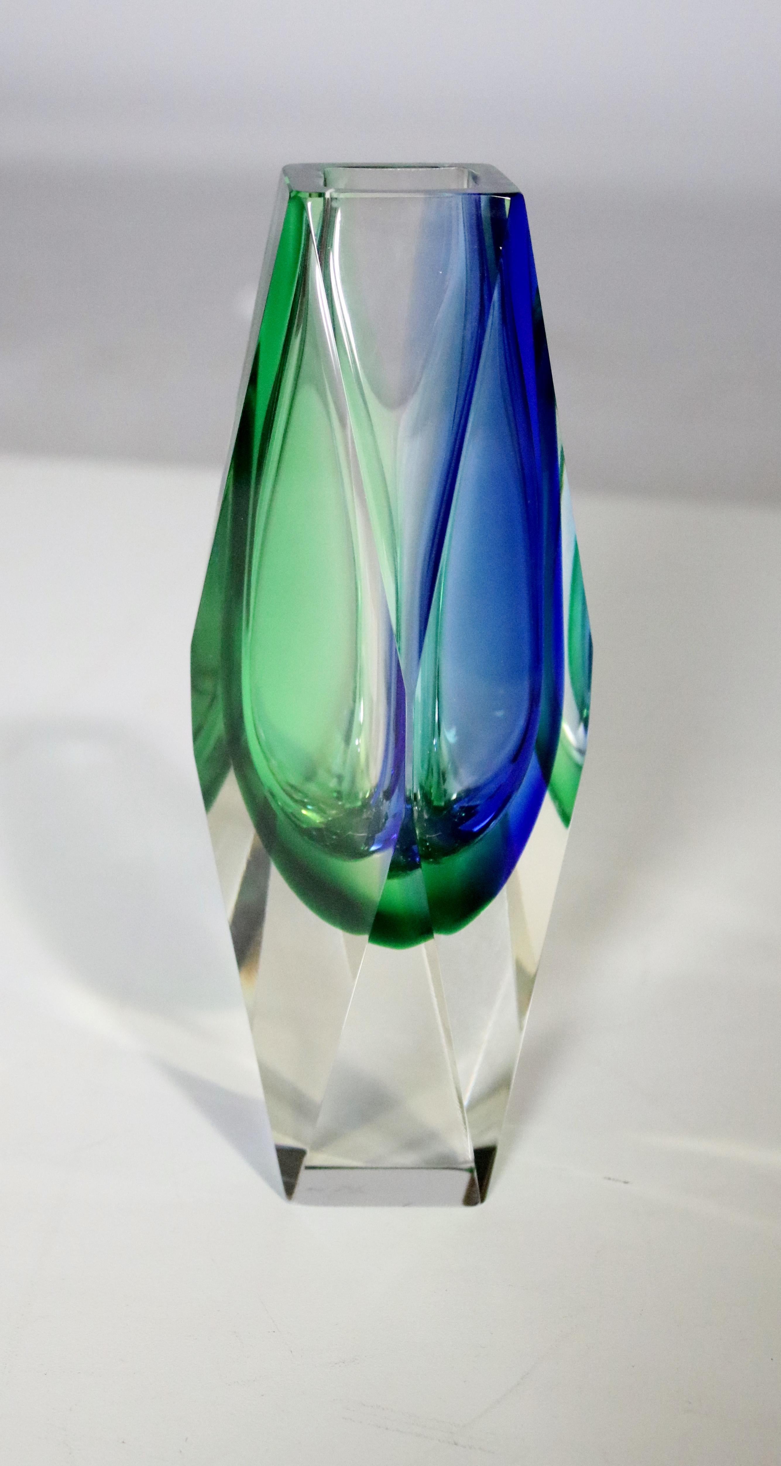 Mid-20th Century Mandruzzato Murano Faceted Art Glass Vases, Set of 3 For Sale