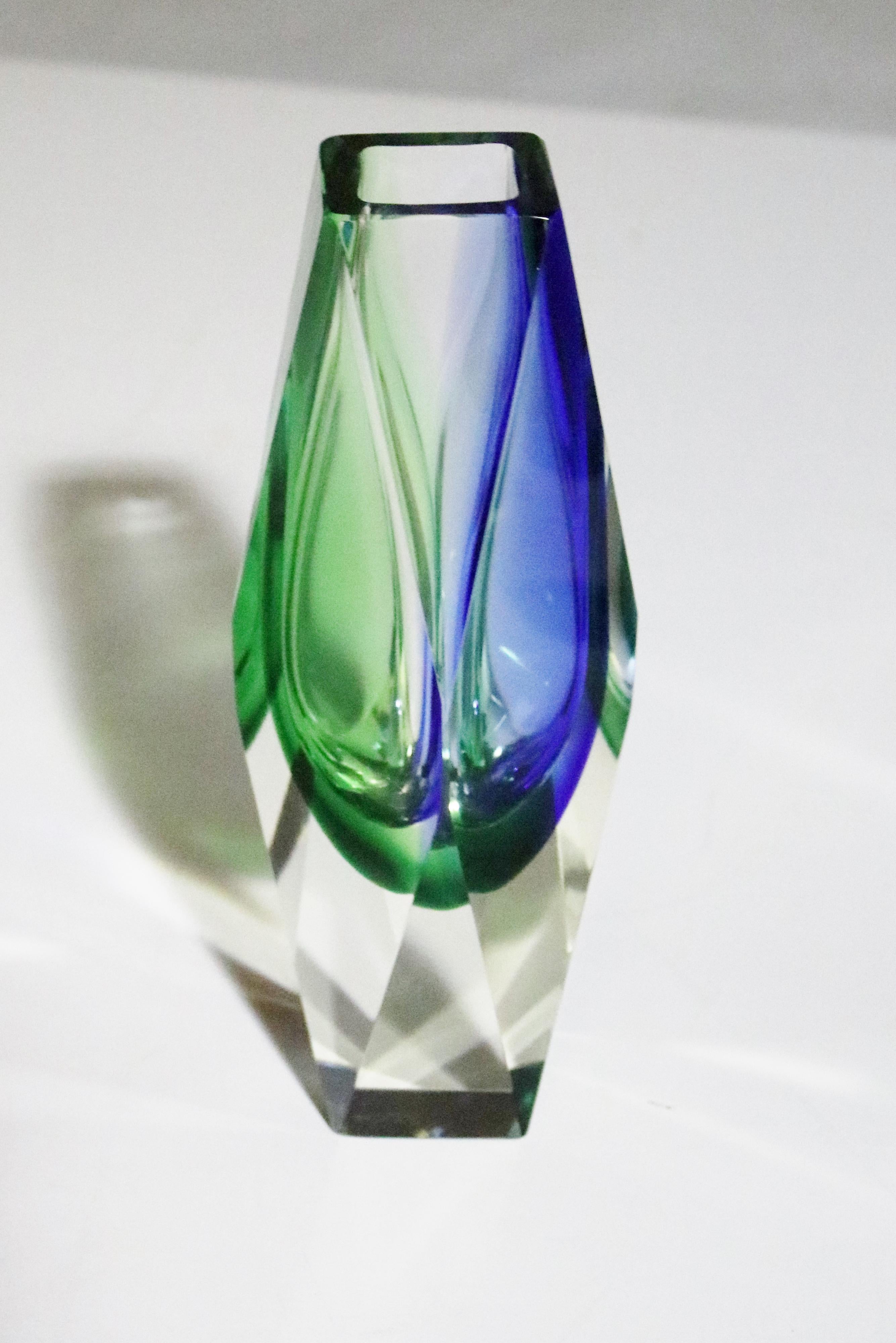 Mandruzzato Murano Faceted Art Glass Vases, Set of 3 For Sale 2