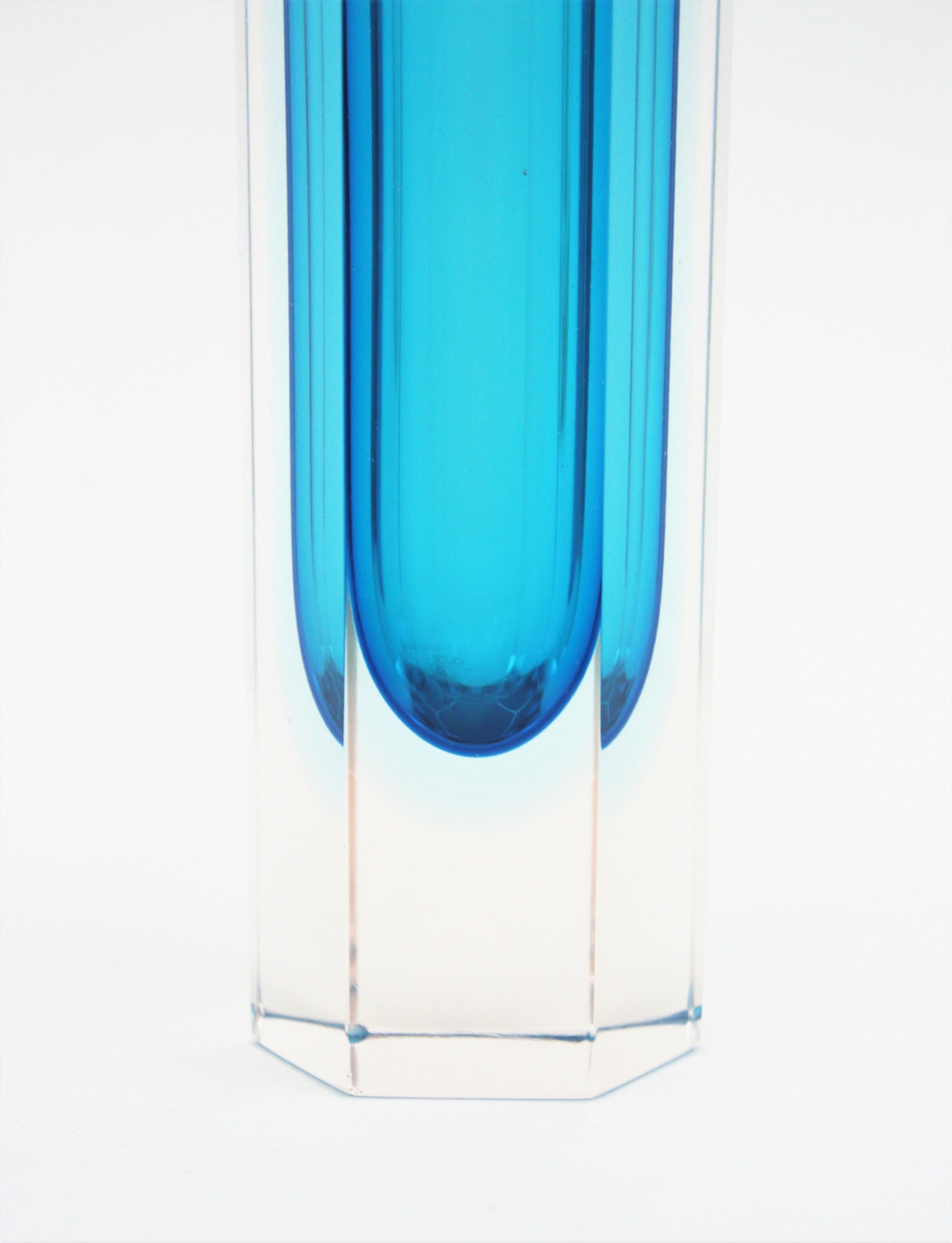 Mandruzzato Murano Faceted Sommerso Blue Clear Hexagon Art Glass Vase For Sale 5