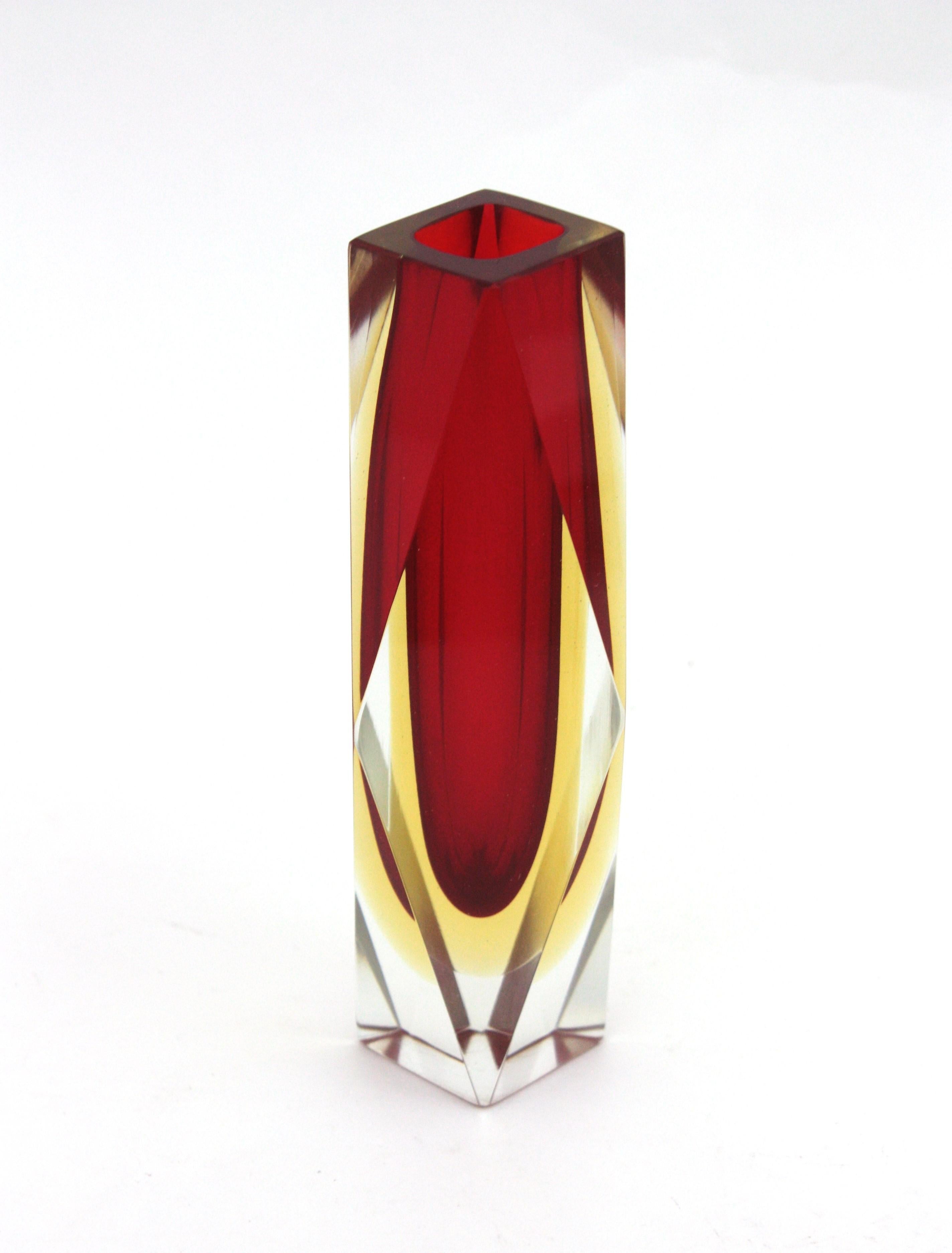 Mandruzzato Murano Faceted Sommerso Red and Yellow Art Glass Vase For Sale 3