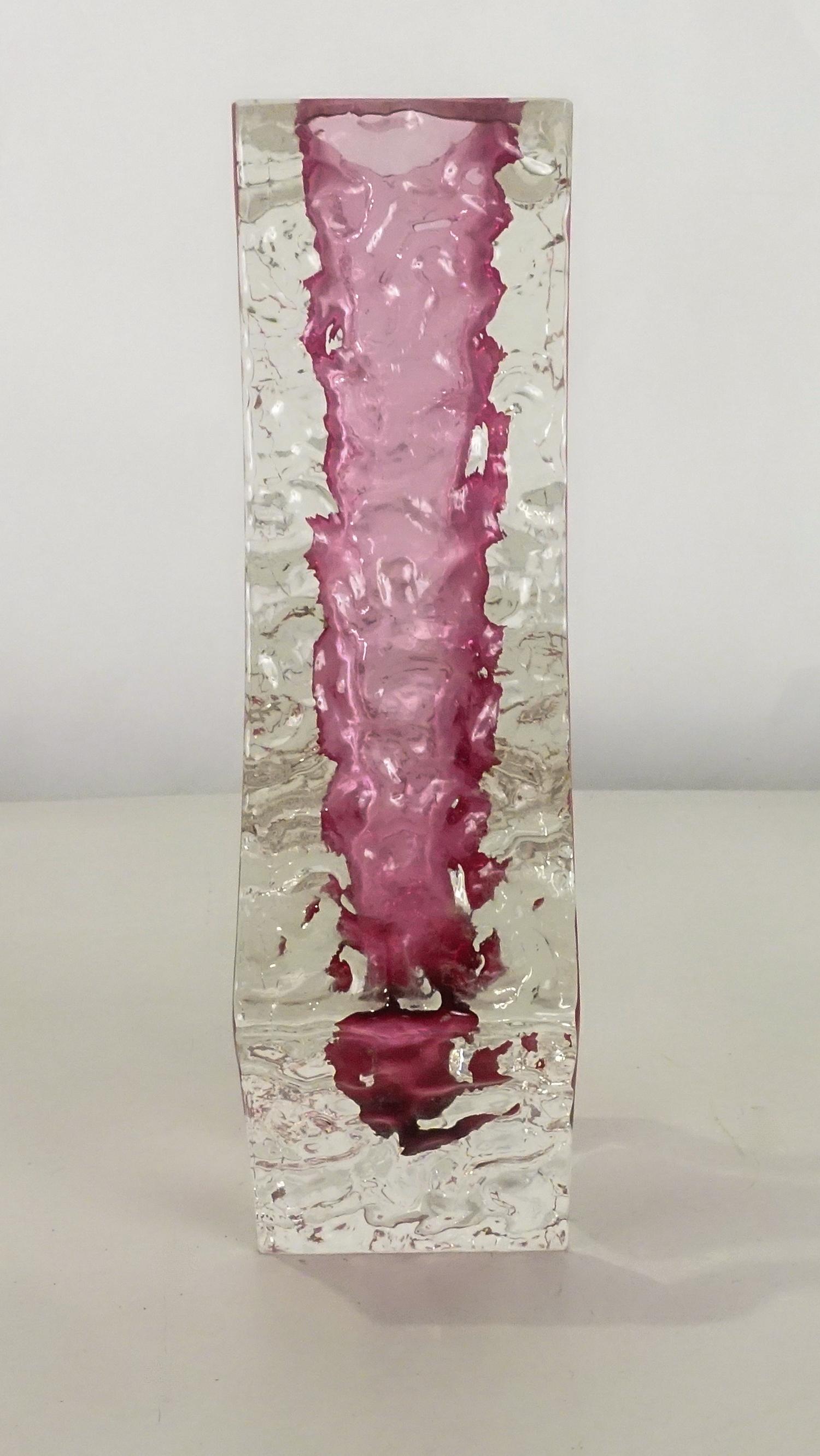 Italian Mandruzzato Murano Sommerso Ice Pink Faceted Vase For Sale