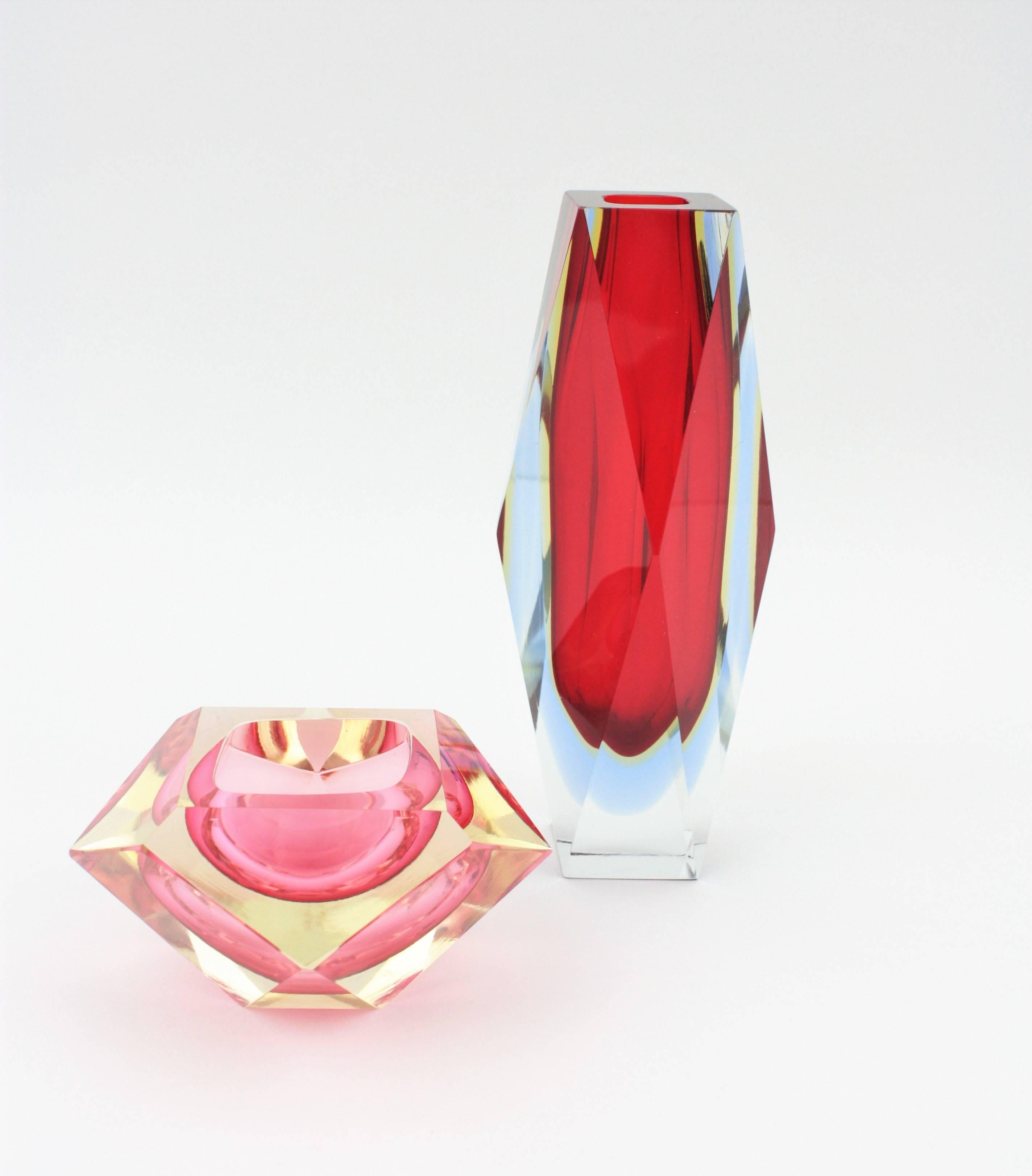 Italian Mandruzzato Murano Sommerso Red, Blue, Yellow & Clear Faceted Glass Vase, 1960s For Sale