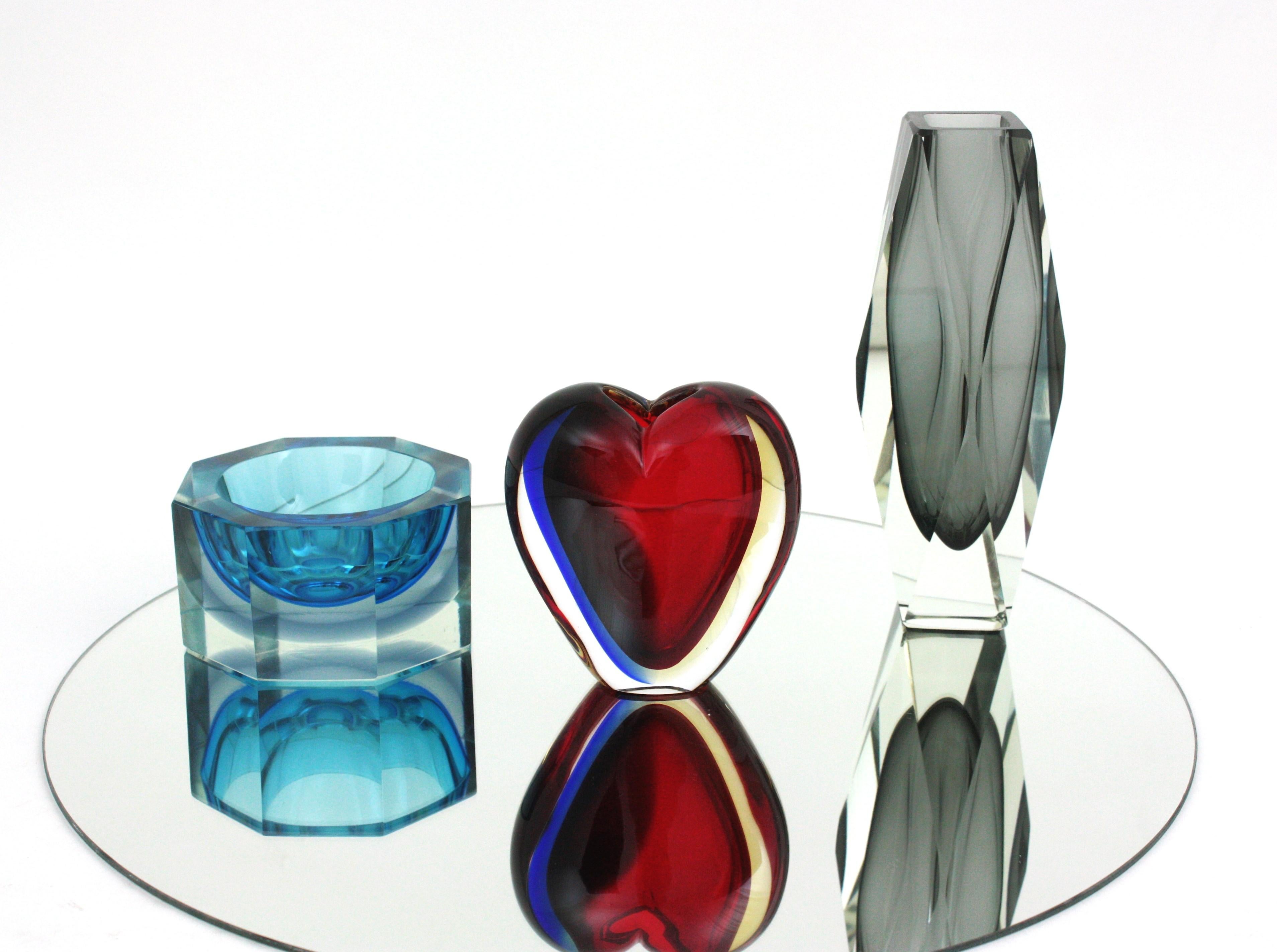 Mandruzzato Murano Sommerso Geräuchert Grau Klar Facettiert Kunstglas Vase (Glaskunst) im Angebot