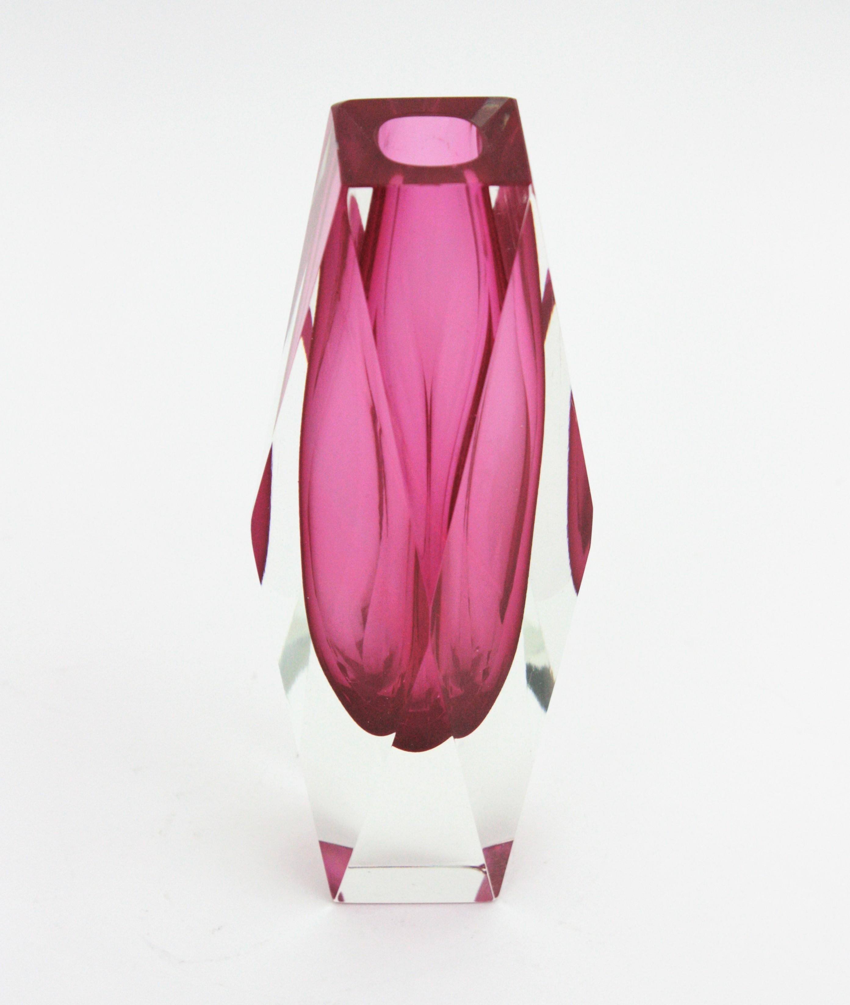 Art Glass Mandruzzato Pink Murano Sommerso Faceted Vase