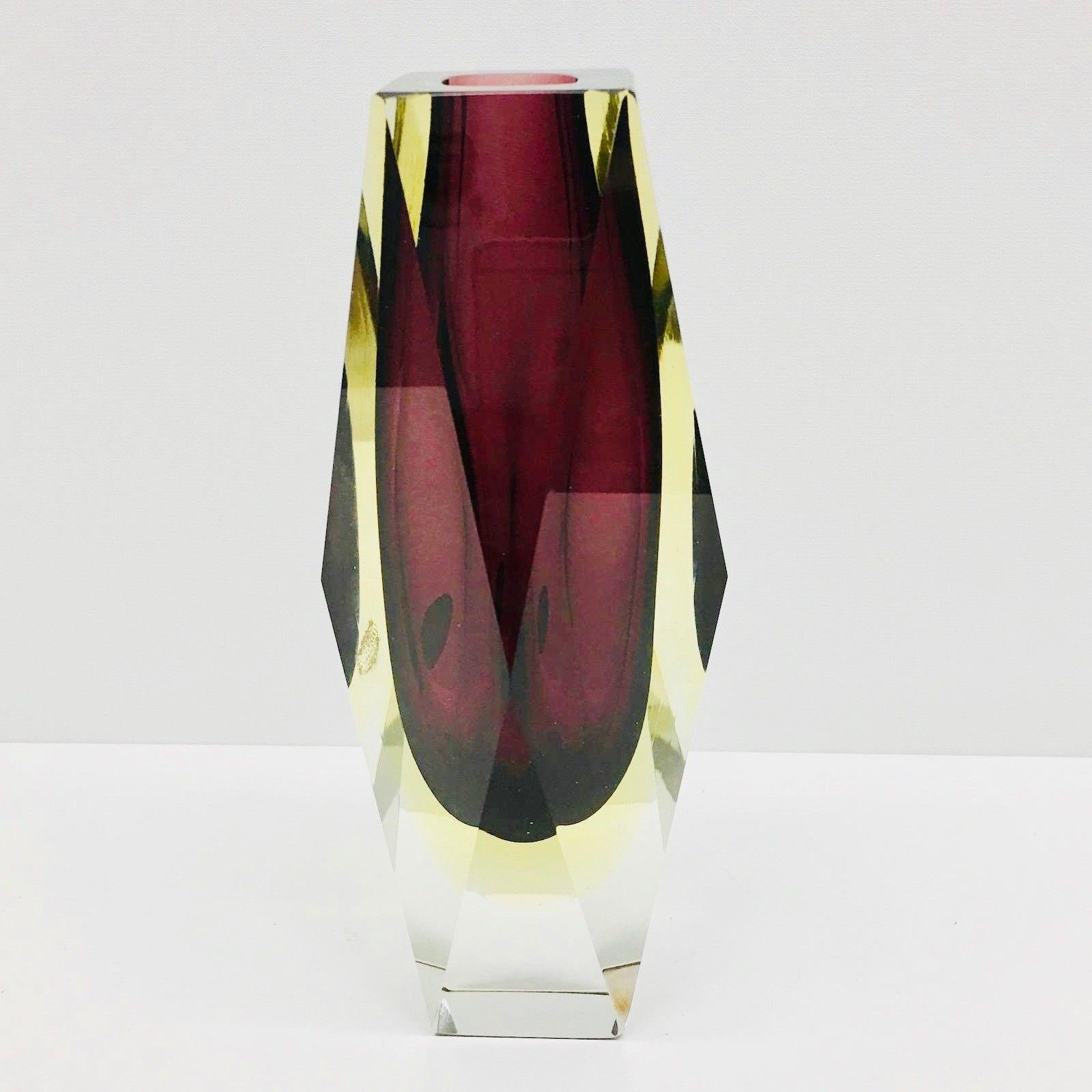 Mandruzzato Purple Yellow Faceted Murano Glass Sommerso Vase In Good Condition In Nuernberg, DE