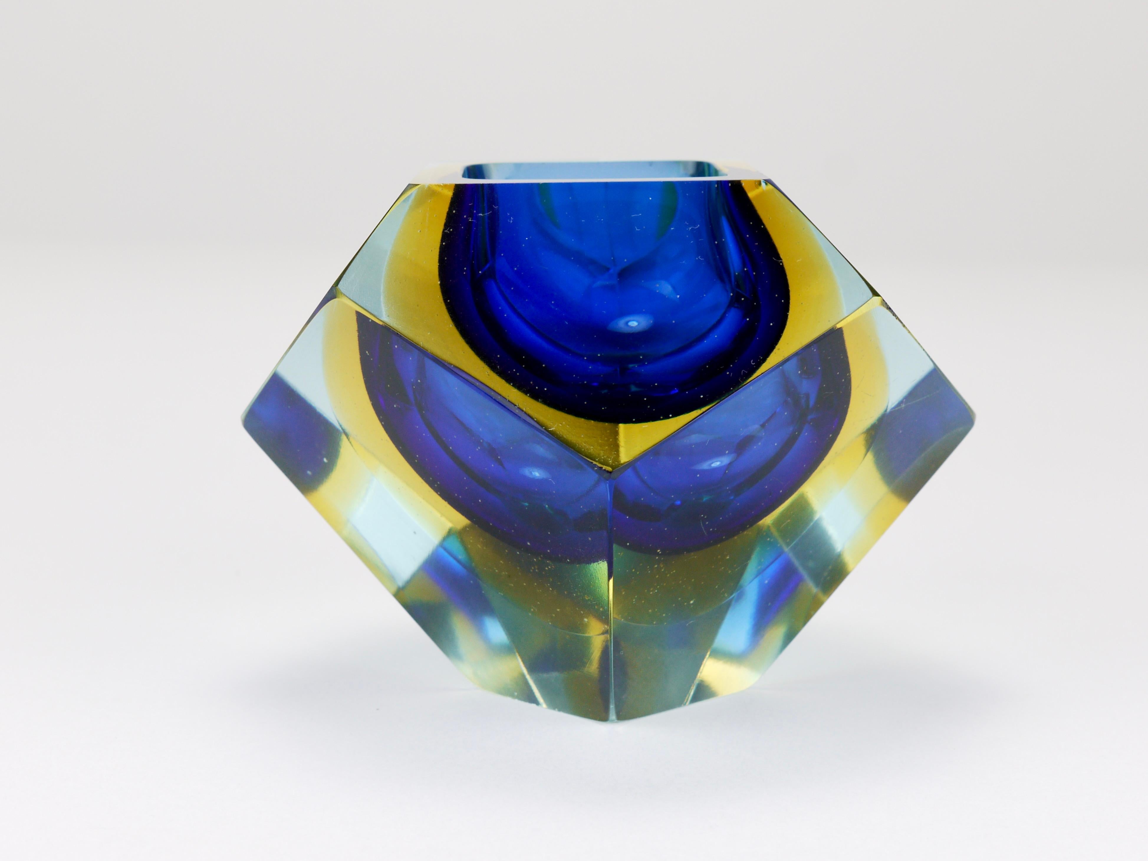 20th Century Mandruzzato Sommerso Faceted Diamond Caviar Bowl, Murano Glass, Italy, 1960s For Sale