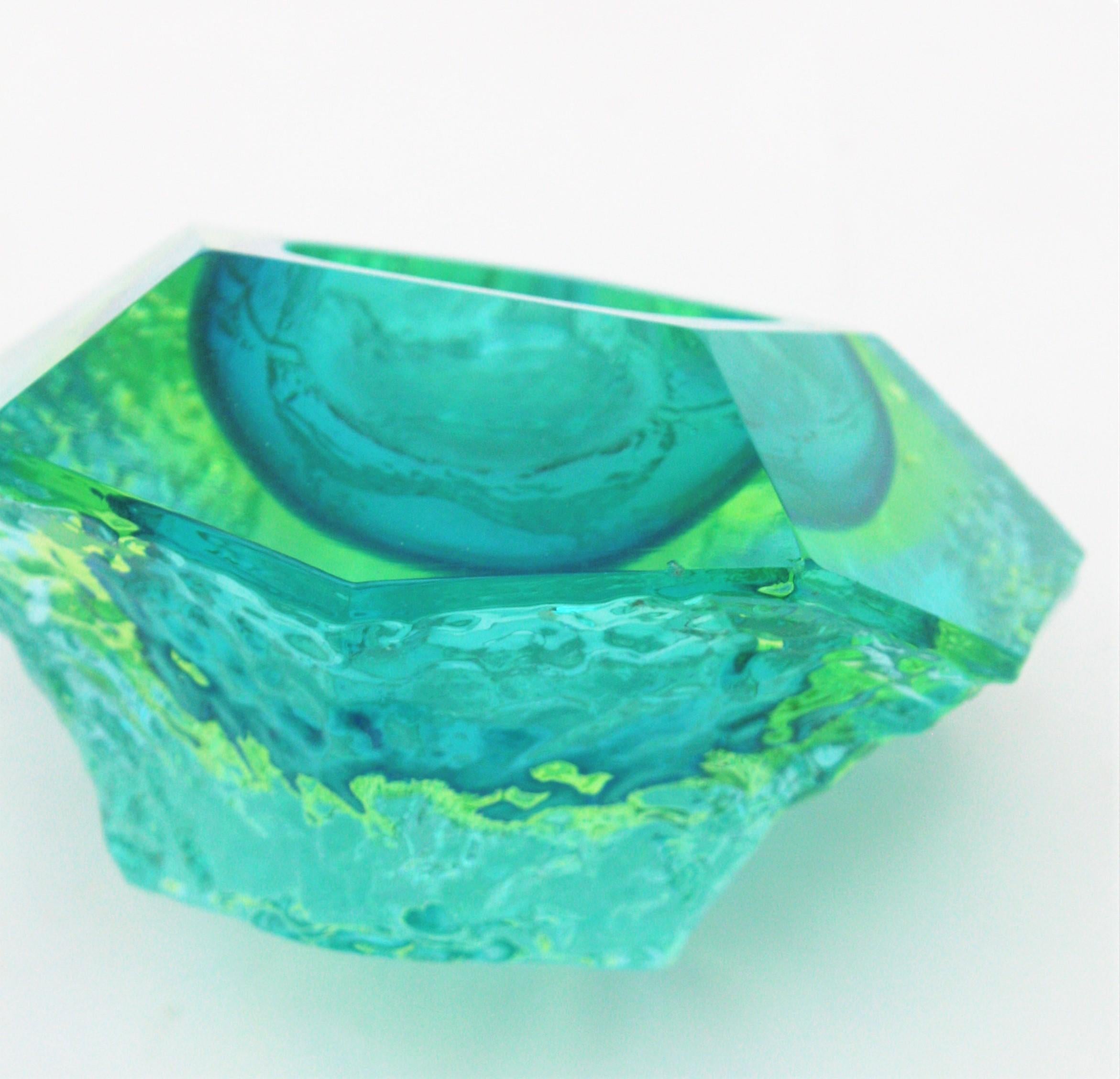Mandruzzato Sommerso Mint Green Lime Blue Ice Glass Faceted Murano Bowl /Ashtray 2
