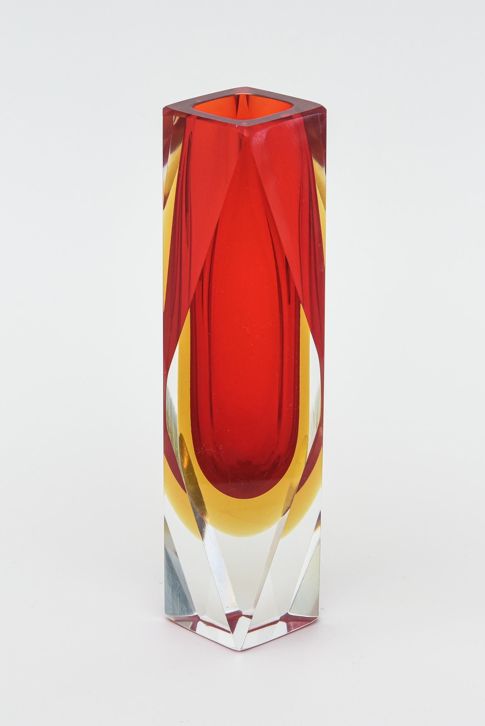 Mandruzzato Vintage Murano Red and Yellow Sommerso Faceted Glass Vase Italian For Sale 3