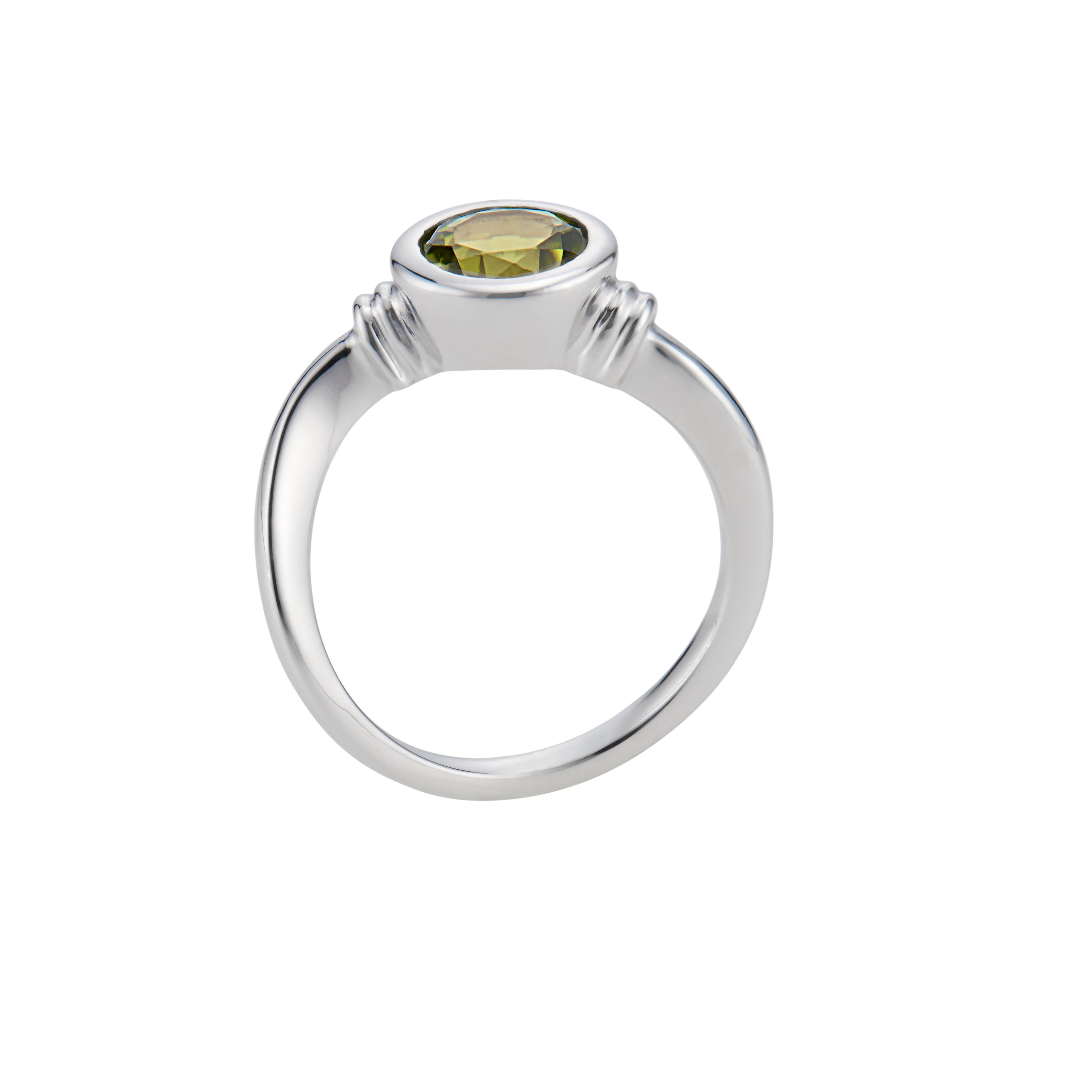 peridot ring white gold