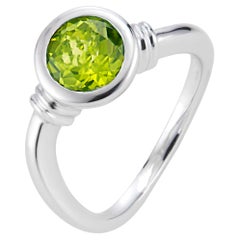 Anello di fidanzamento Manfredi in oro bianco con peridoto da 1,10 carati