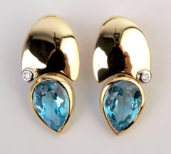 Ohrringe von Manfredi mit blauem Topas und Diamanten