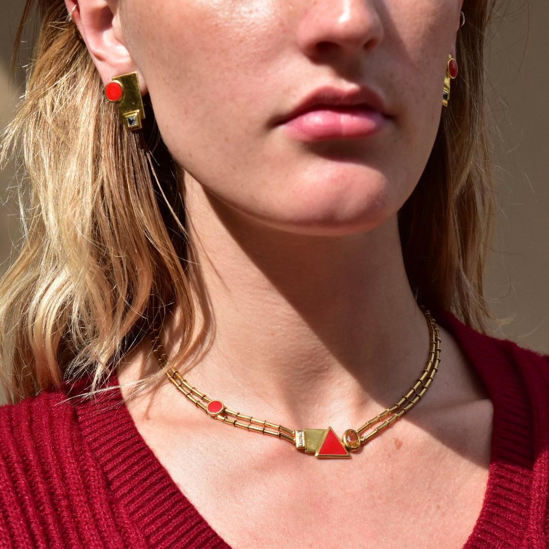 Manfredi Italienisch Modernist 18K Emaille Edelstein Halskette & Clip-Ohrringe (Modernistisch) im Angebot