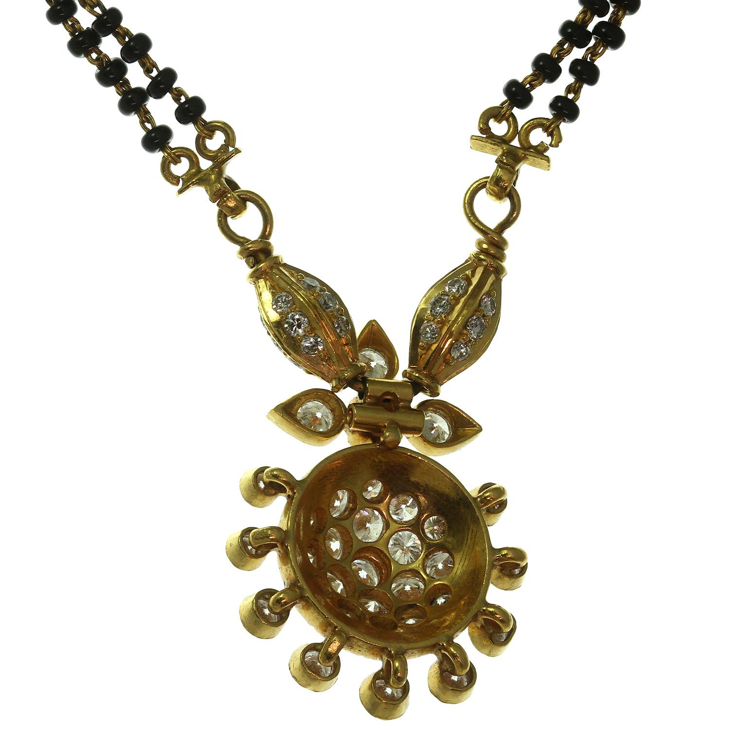 Mangalsutra Diamond Onyx Bead 22 Karat Gold Indian Bridal Handmade Necklace In New Condition For Sale In New York, NY