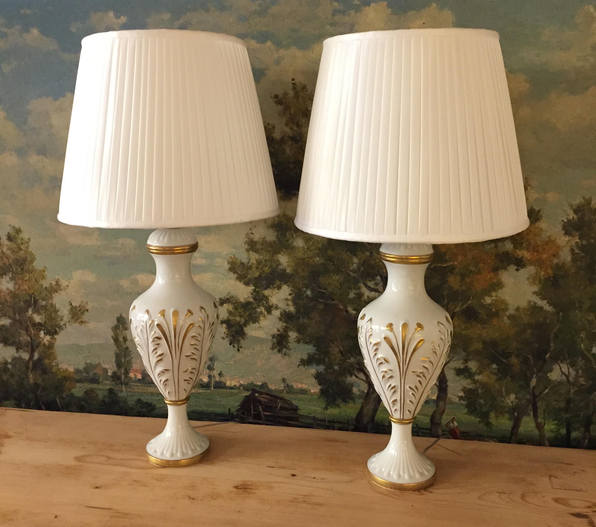 Mangani Firenze Pair of Italian White Table Lamps with Gold Foliate Motiv 4