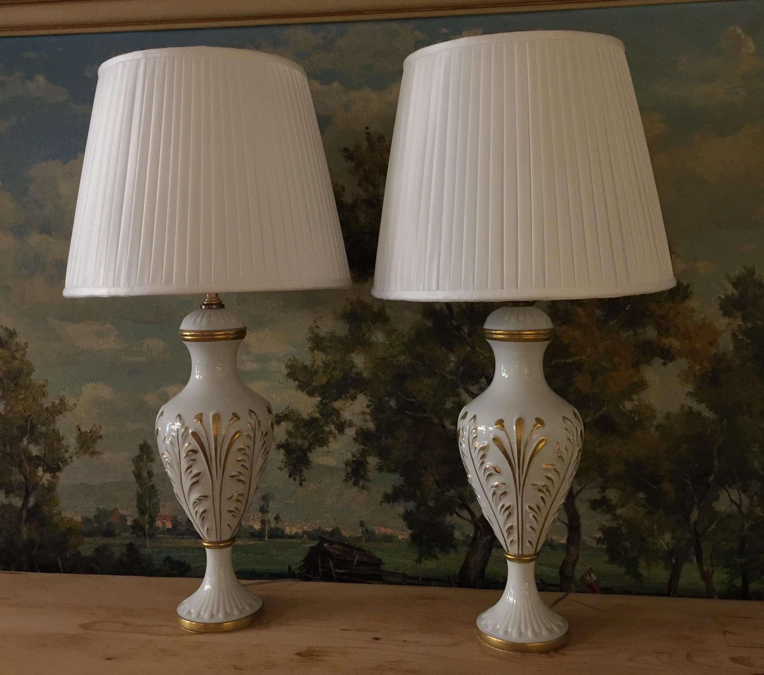 Mangani Firenze Pair of Italian White Table Lamps with Gold Foliate Motiv 9