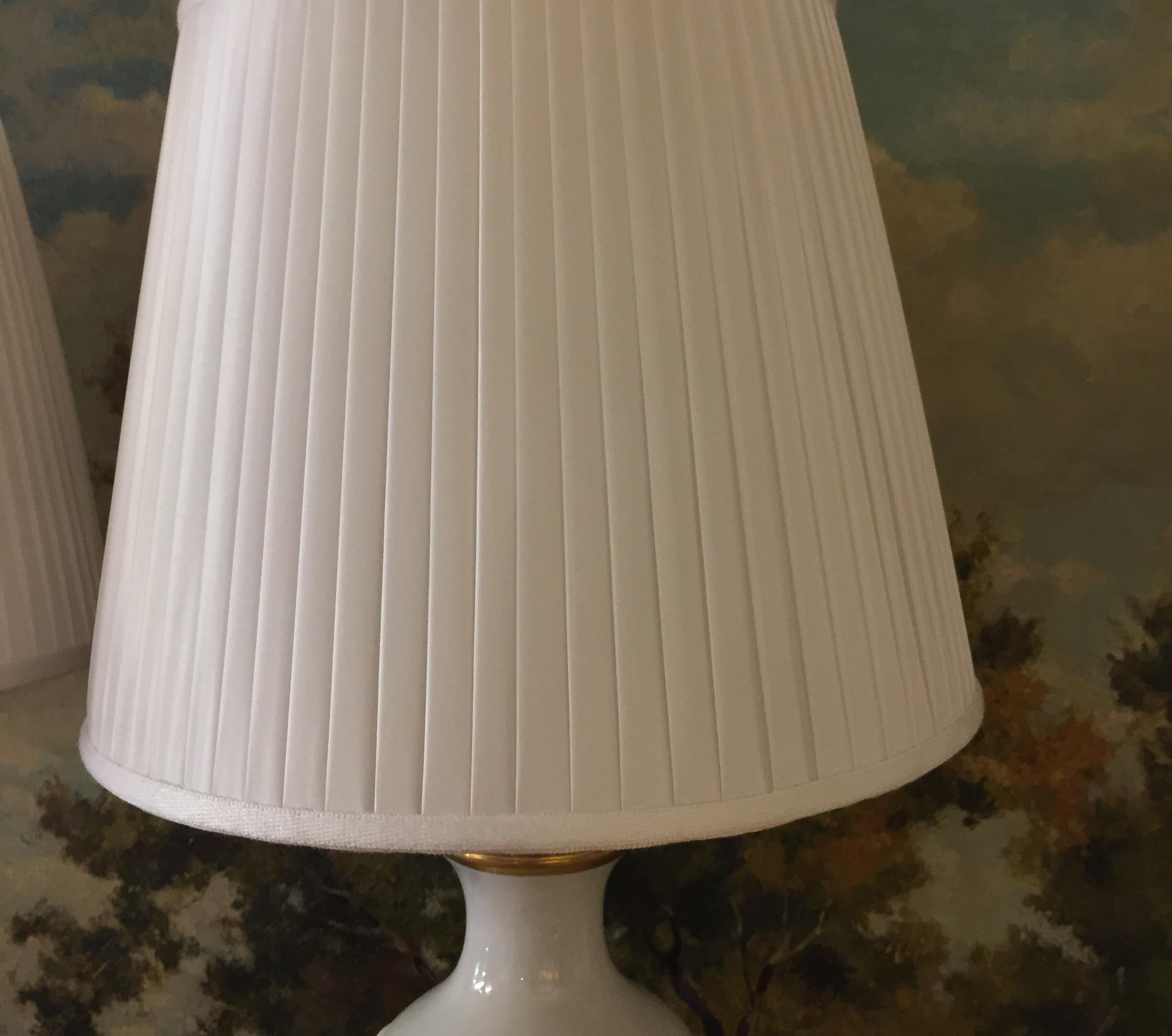 Mangani Firenze Pair of Italian White Table Lamps with Gold Foliate Motiv 10