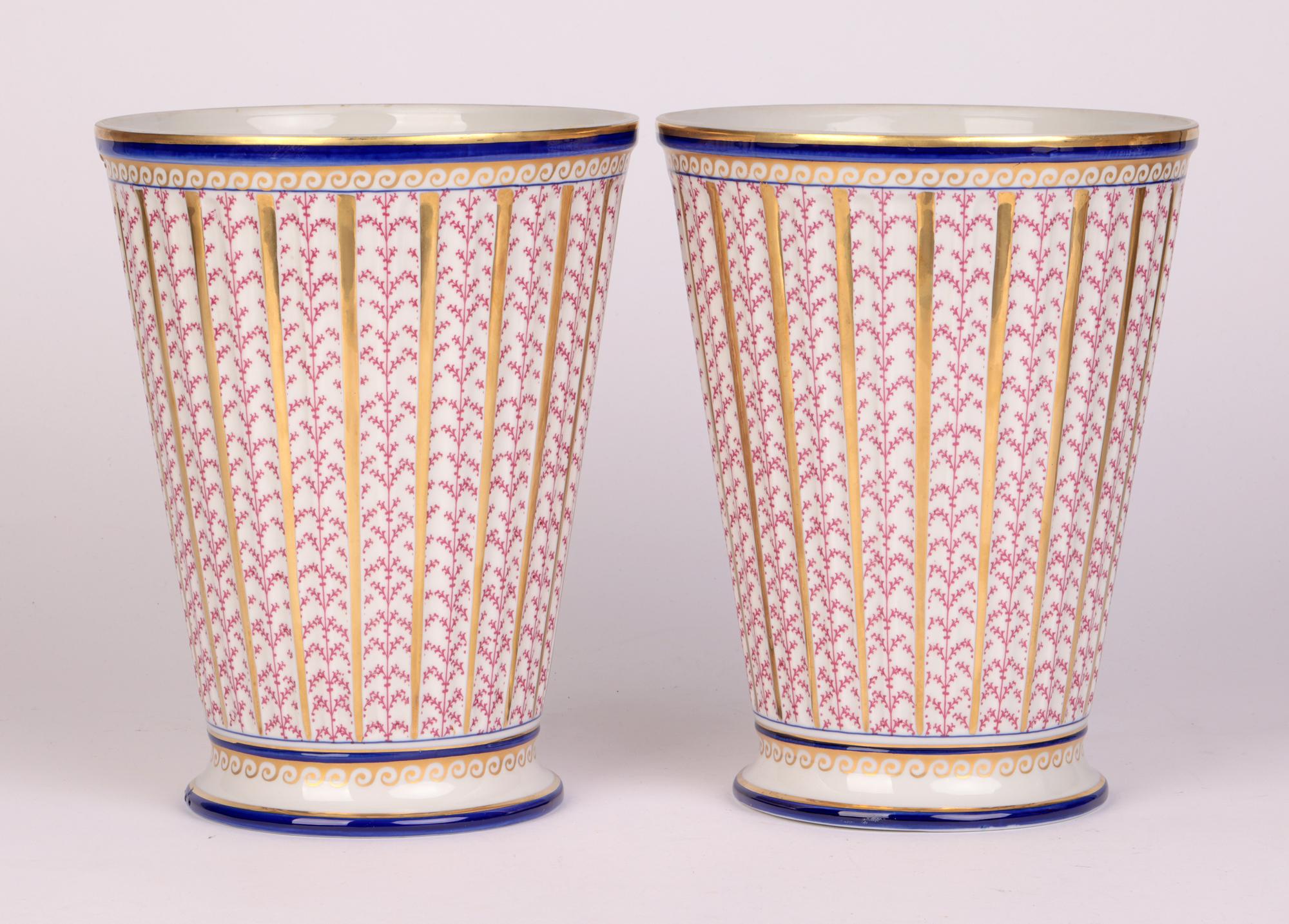 Mangani Italian Pair Large Impressive Porcelain Bucket Shaped Vases In Good Condition For Sale In Bishop's Stortford, Hertfordshire