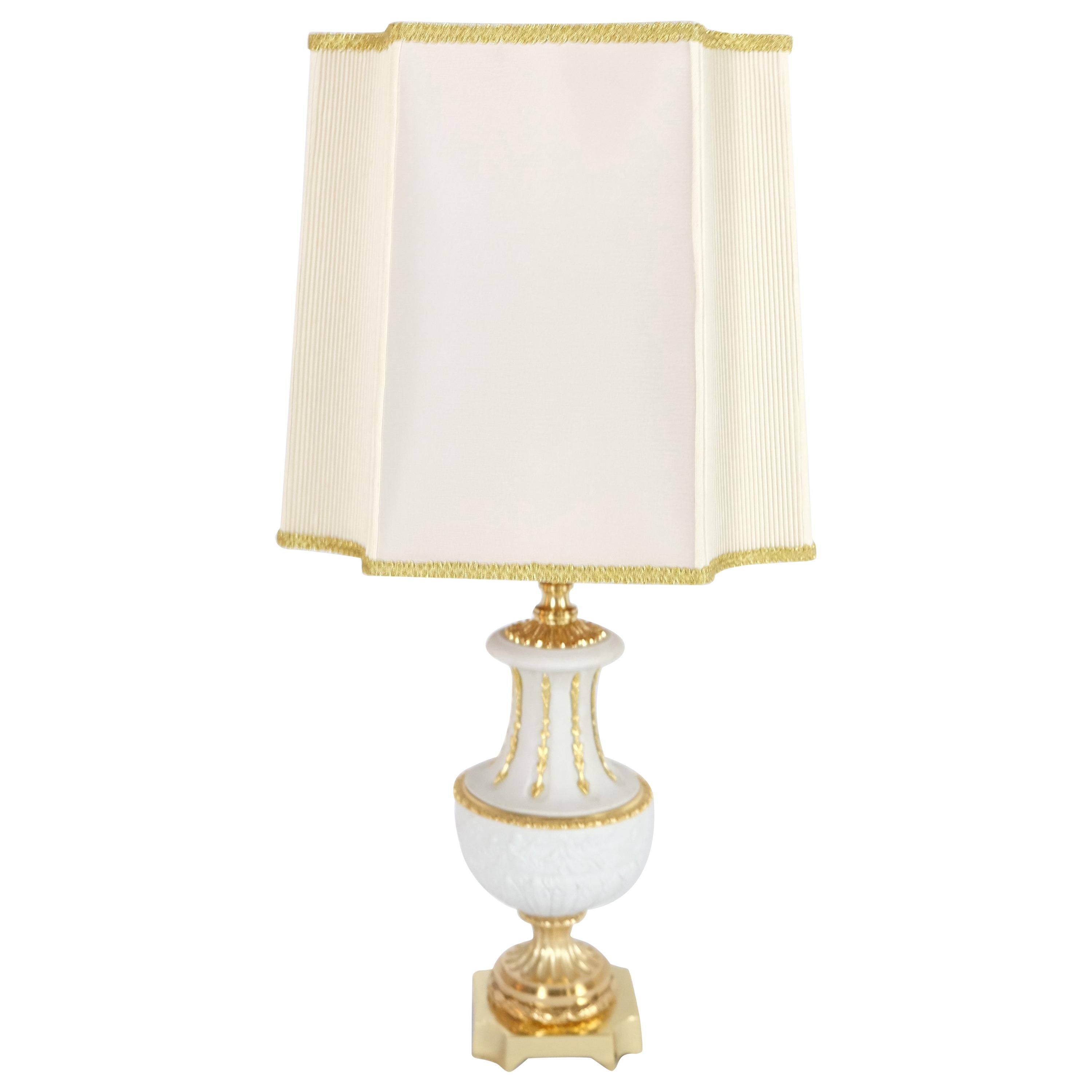 Mangani, Italy Classically Designed Porcelain Table Lamp For Sale
