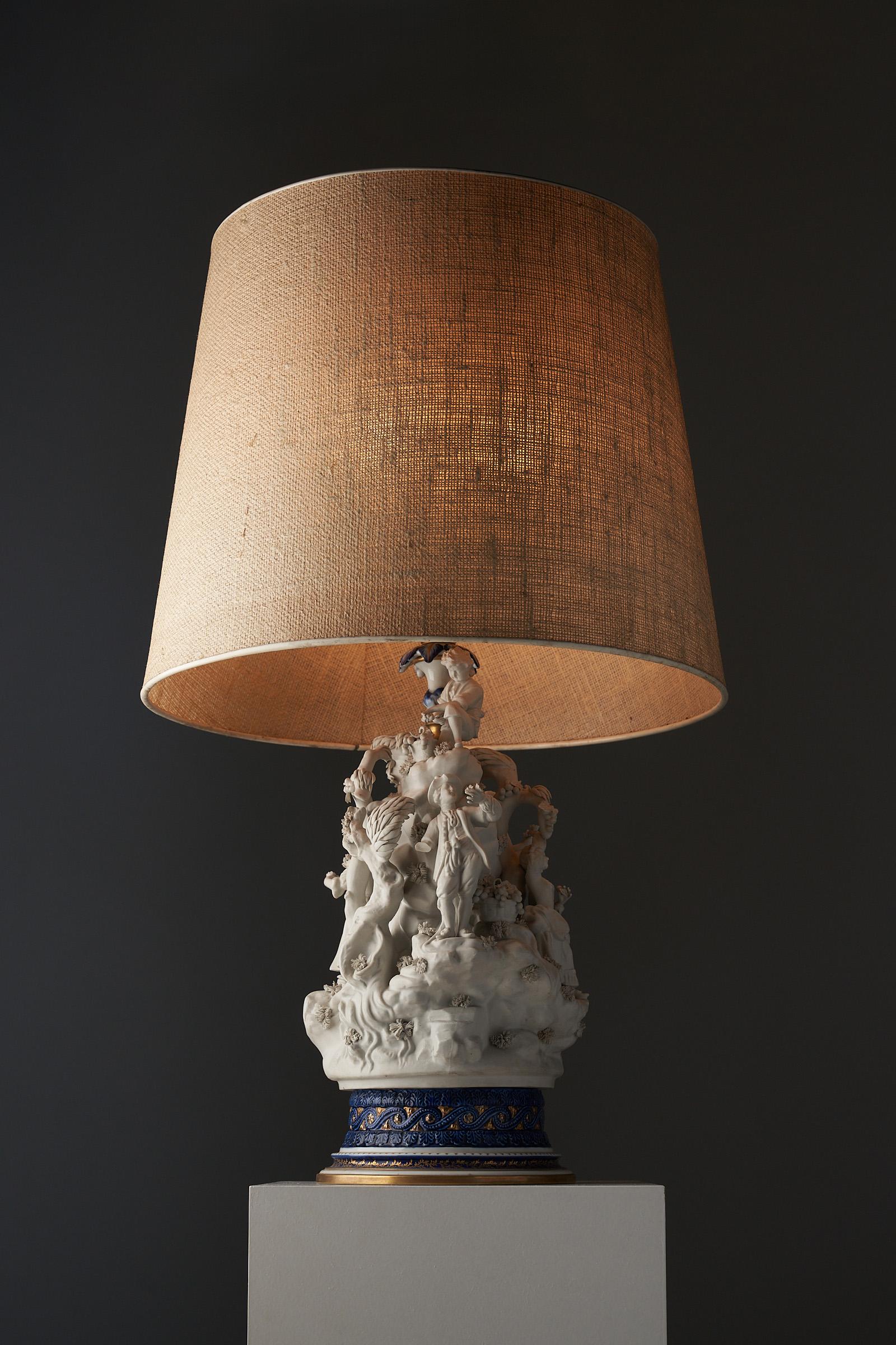 Hand-Crafted Mangani Porcelain Table Lamp with Sculpted Figurines, 20th-Century Italy For Sale