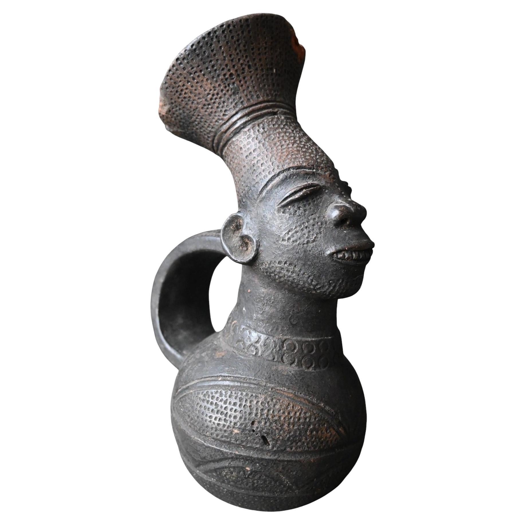 Vaso in terracotta di Mangbetu, inizio XX secolo, già in A. Francotte