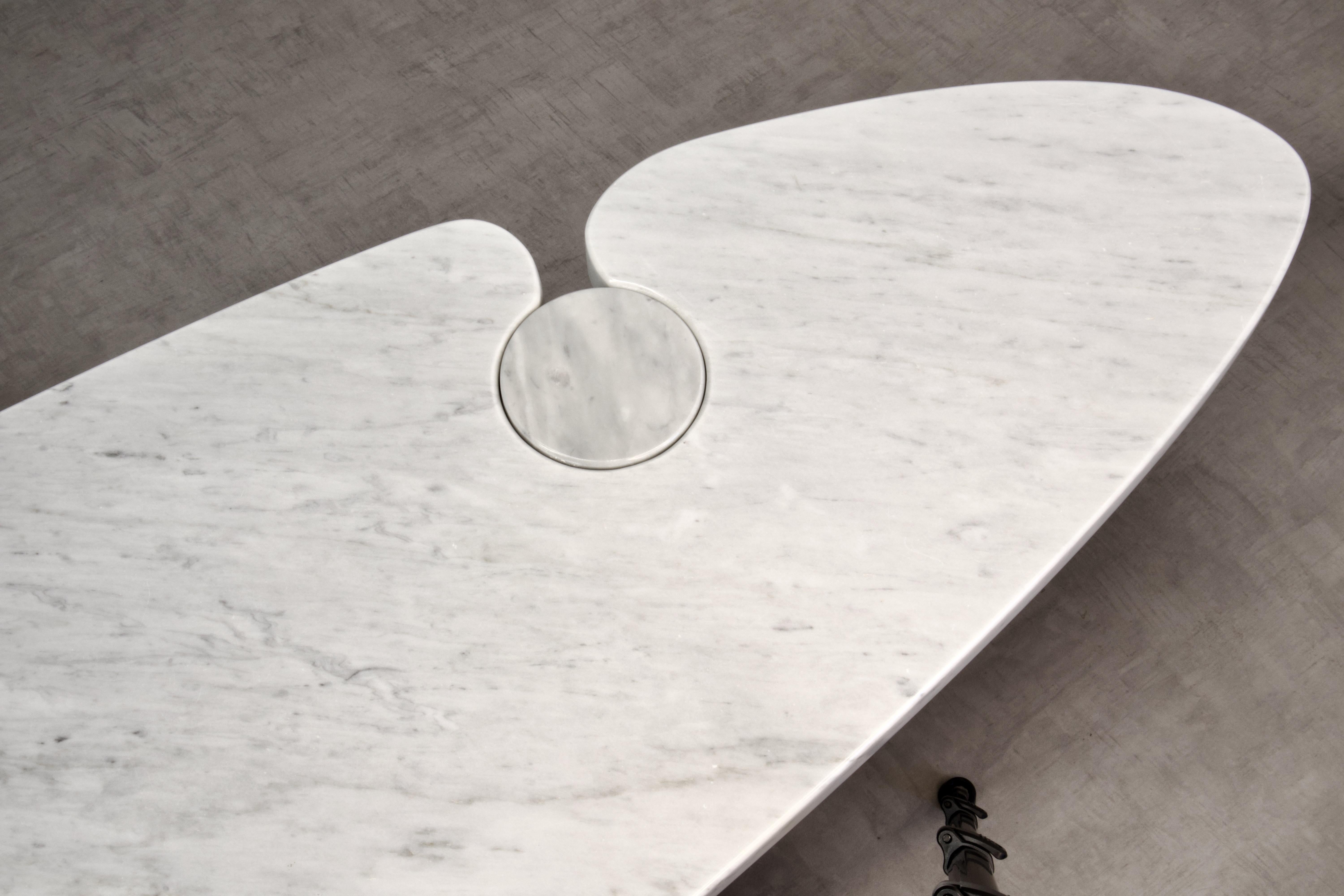 Mangiarotti Eros Console Table in Carrara Marble for Skipper, Italy For Sale 4