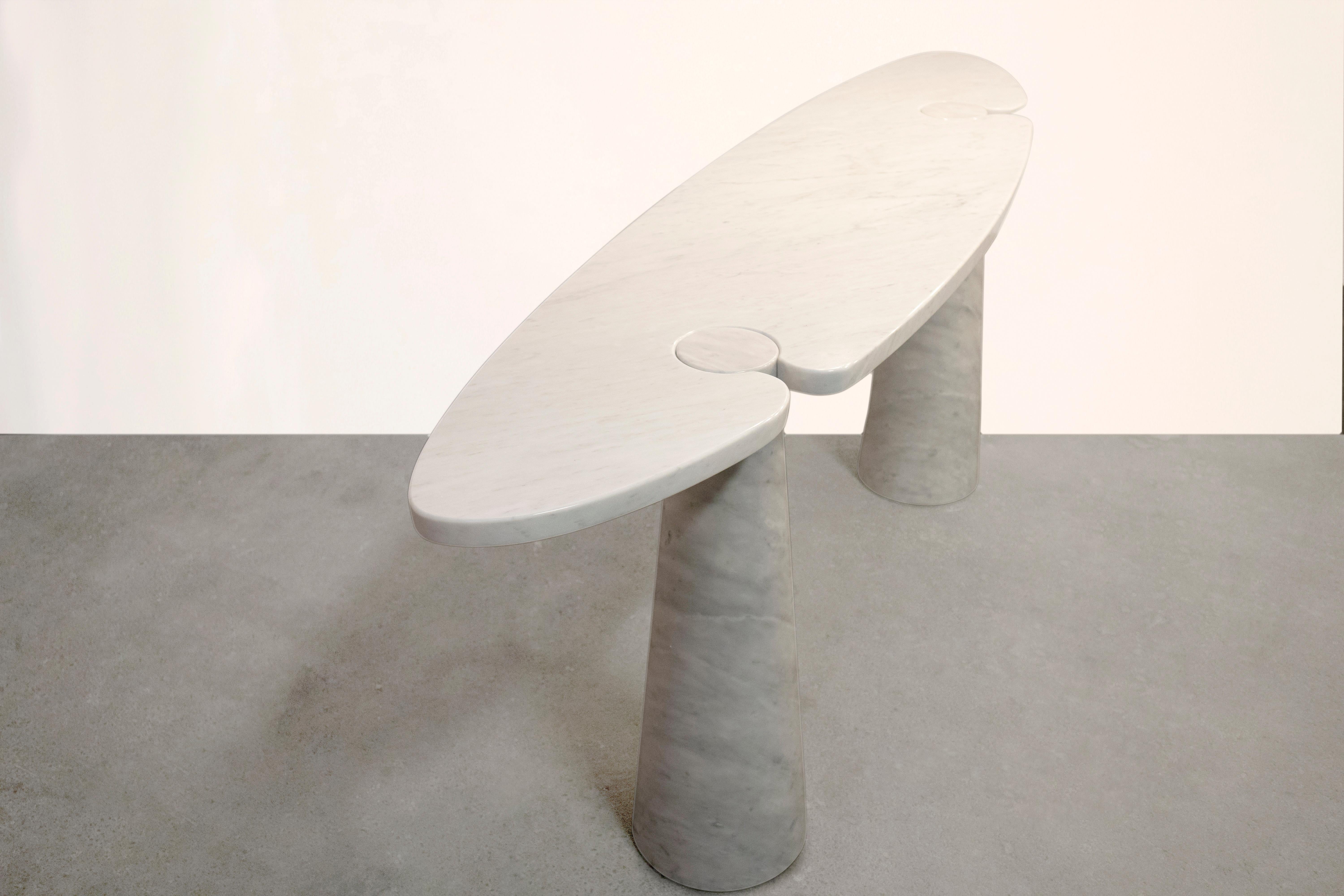 Organique Table console Eros Mangiarotti en marbre de Carrare pour Skipper, Italie en vente
