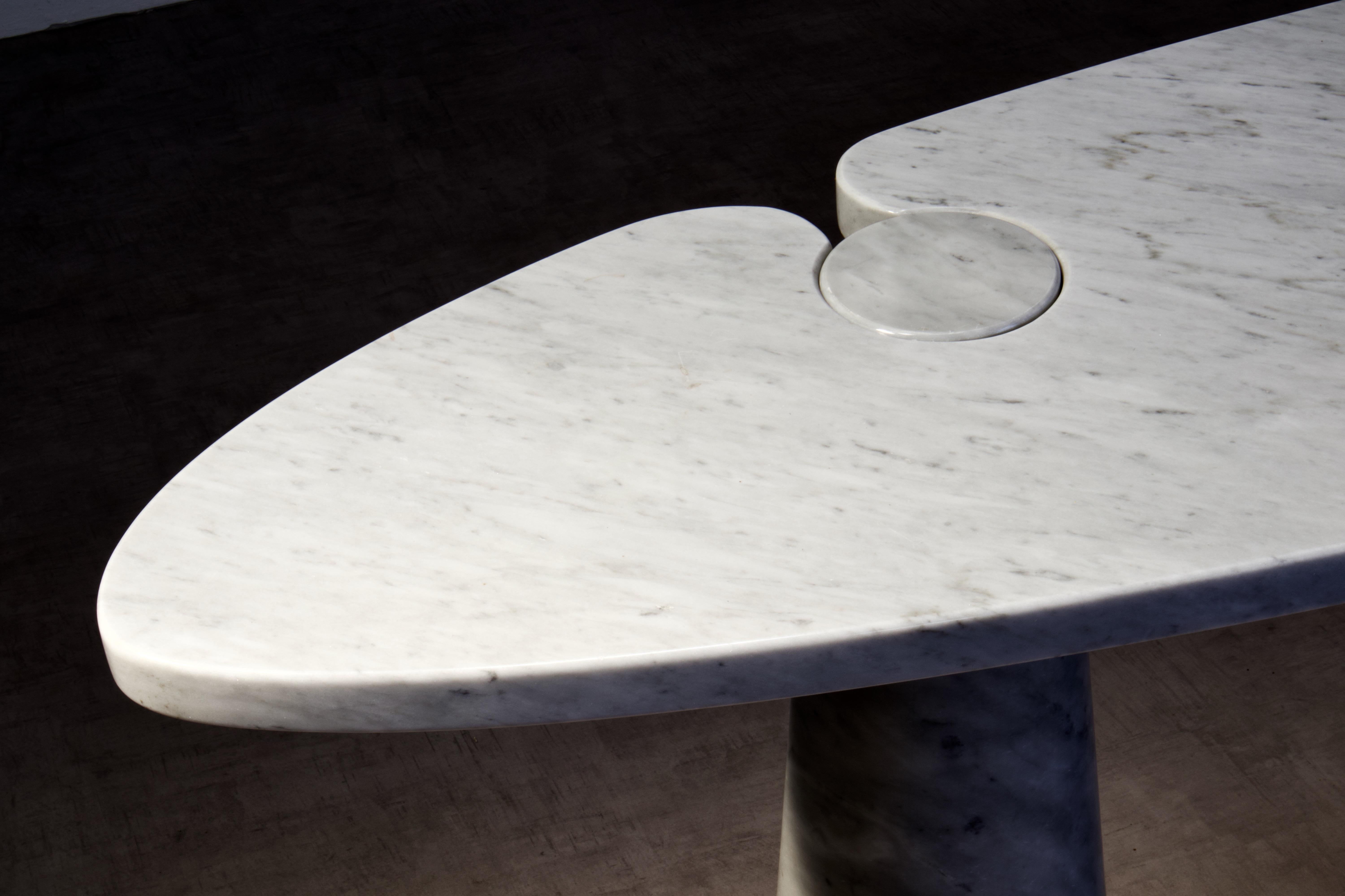 European Mangiarotti Eros Console Table in Carrara Marble for Skipper, Italy For Sale