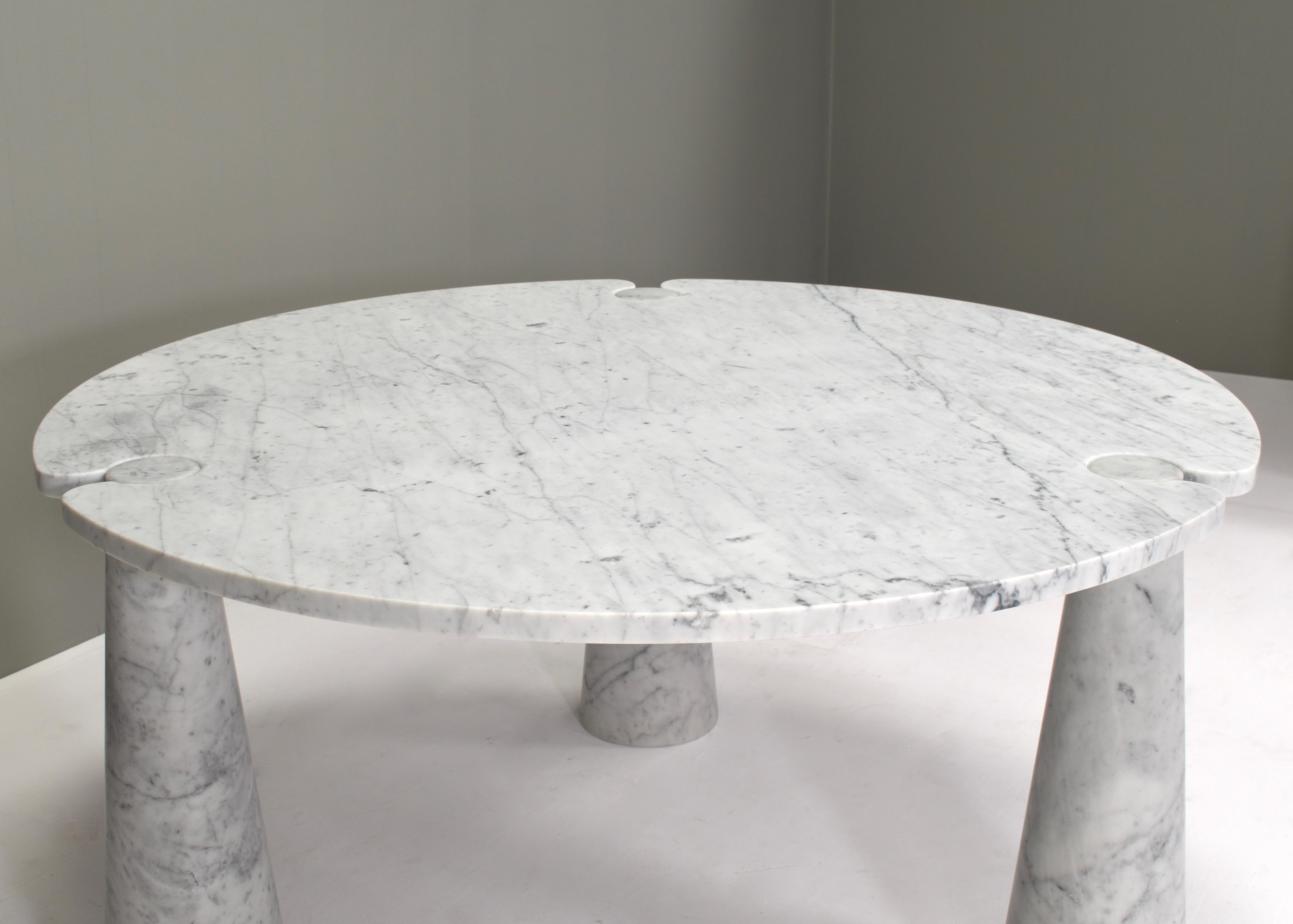 Mangiarotti Eros Round Dining Table Carrara Marble Skipper, Italy, circa 1970 For Sale 2