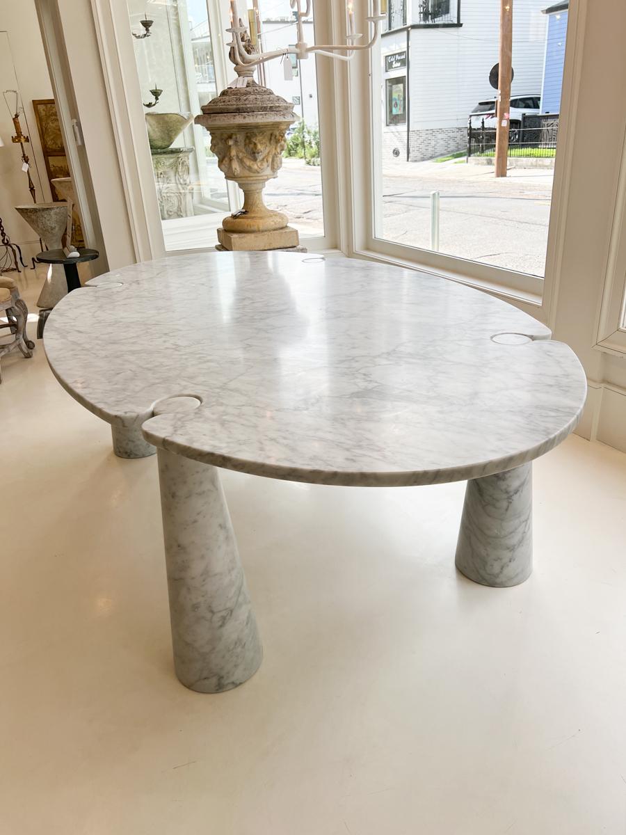 Mid-Century Modern Table de salle à manger ovale Mangiarotti en vente