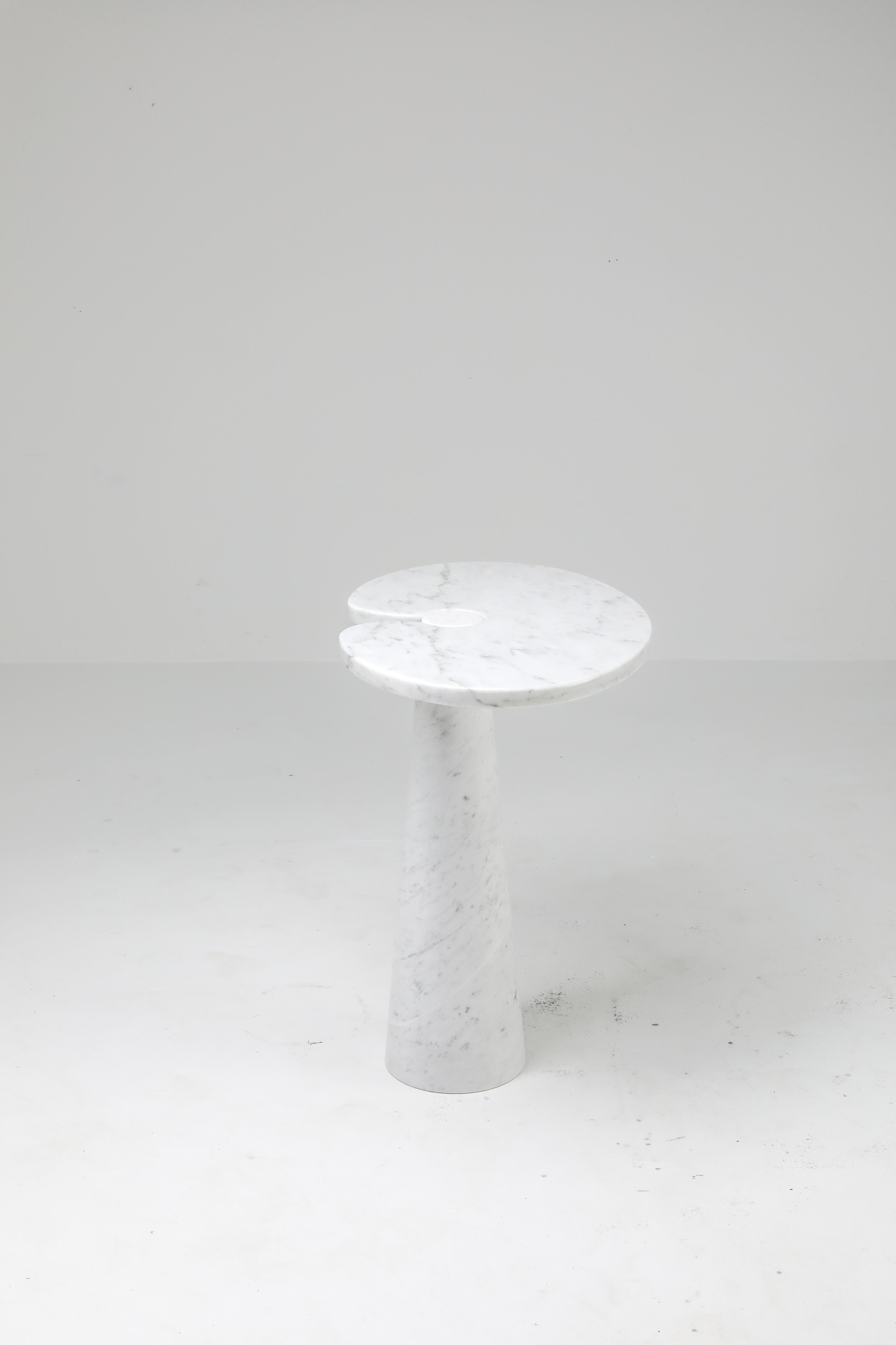Mangiarotti White Carrara 'Eros' Marble Side Table for Skipper, Italy In Excellent Condition In Antwerp, BE