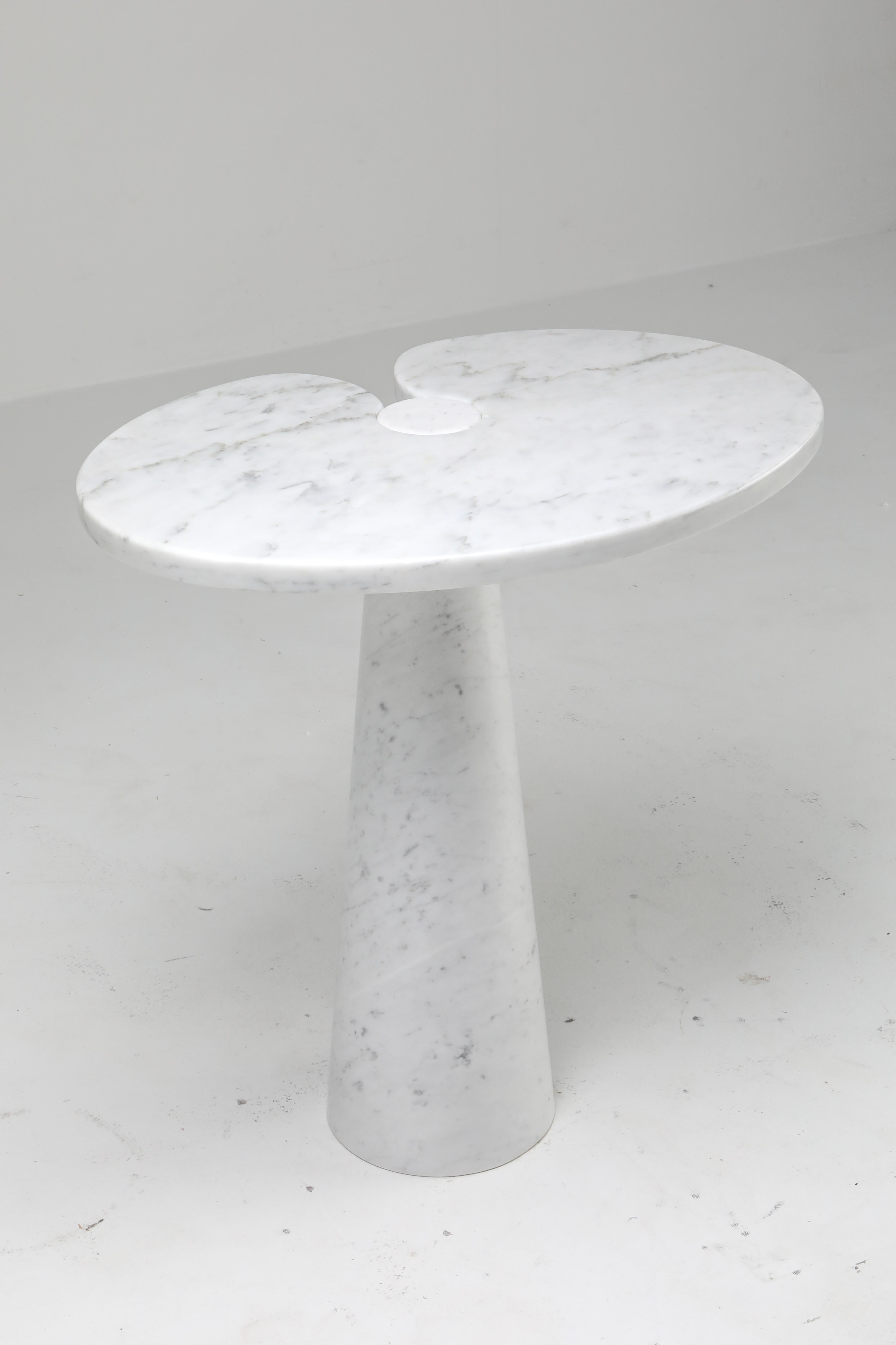 20th Century Mangiarotti White Carrara 'Eros' Marble Side Table for Skipper, Italy
