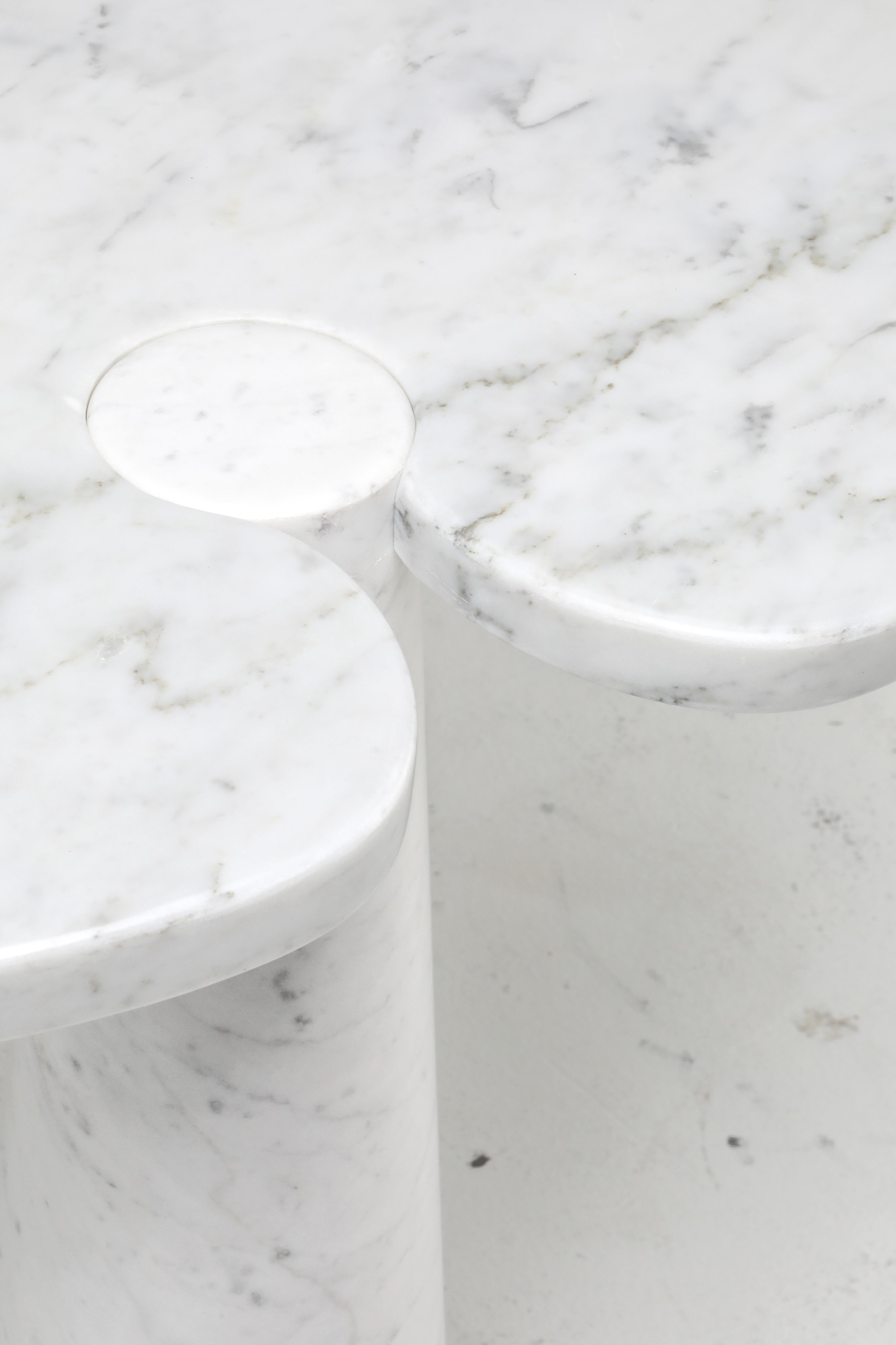 Mangiarotti White Carrara 'Eros' Marble Side Table for Skipper, Italy 1