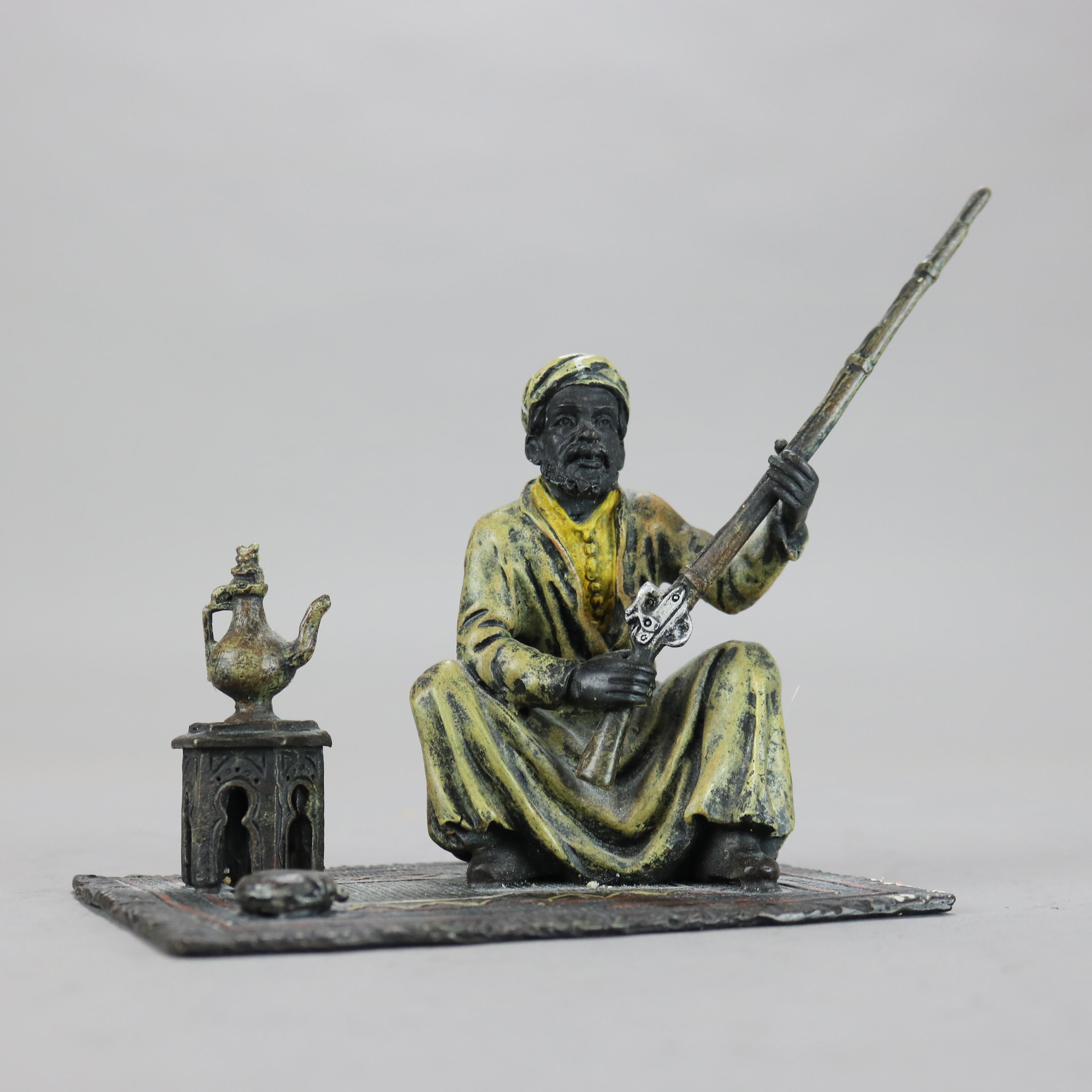 MANGREB  Figura persa con rifle pintada en frío y bronceada firmada por Bergnam C1920