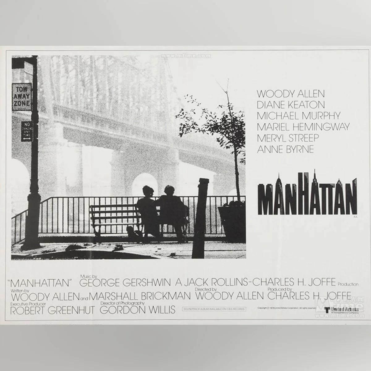 Manhattan (1979)
Original British Quad (30 X 40 Zoll)

Ein einfaches, aber ikonisches Design für diesen Woody-Allen-Klassiker aus den 1970er Jahren. Das Kunstwerk, das eine Skyline von Manhattan im Titel des Plakats zeigt, stammt von Joseph Caroff