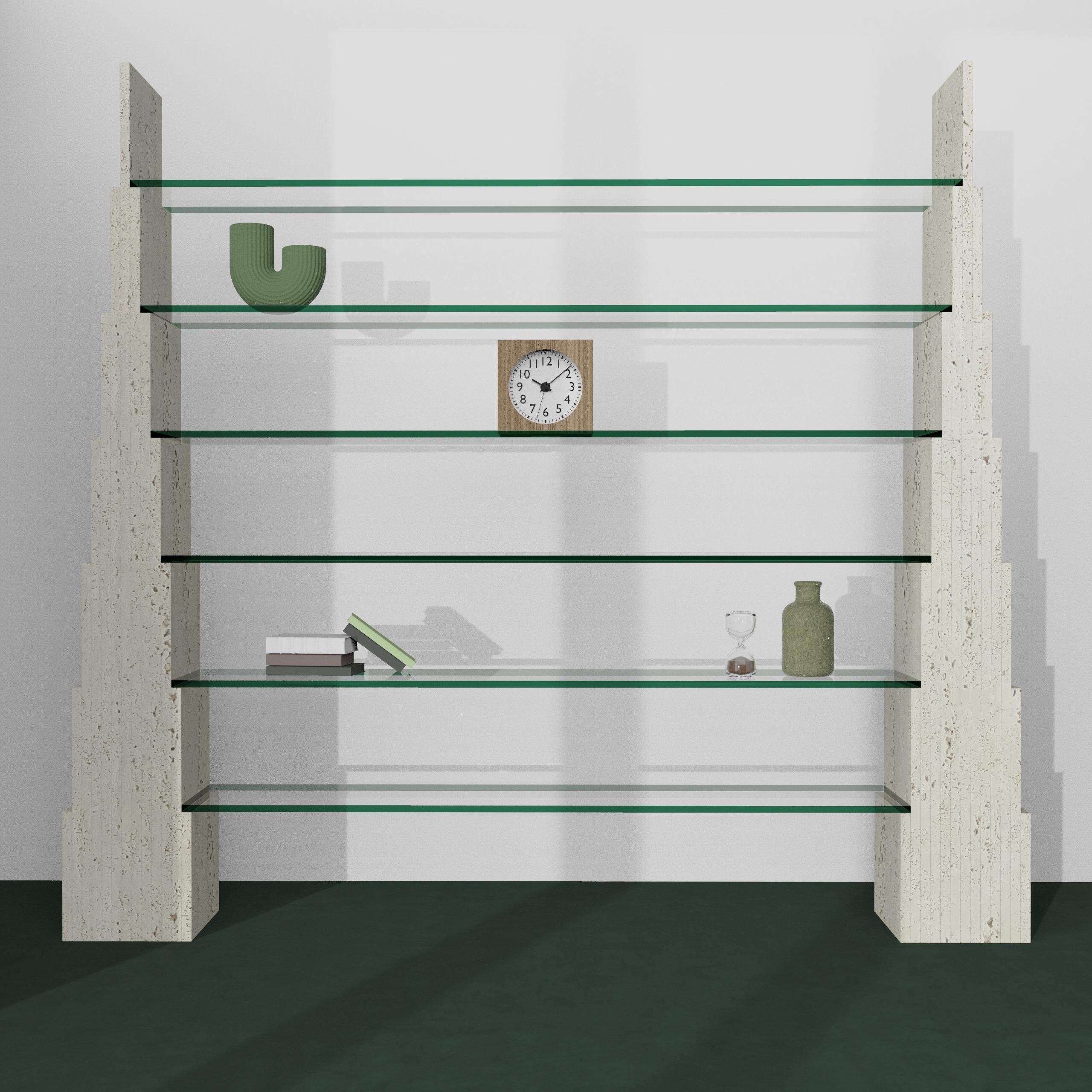 Manhattan Italian Travertine Marble Shelve Design Contemporary Collectible Spain
La bibliothèque Manhattan est plus qu'une simple étagère : c'est une pièce de design de collection, une sculpture fonctionnelle qui rend hommage à la majesté