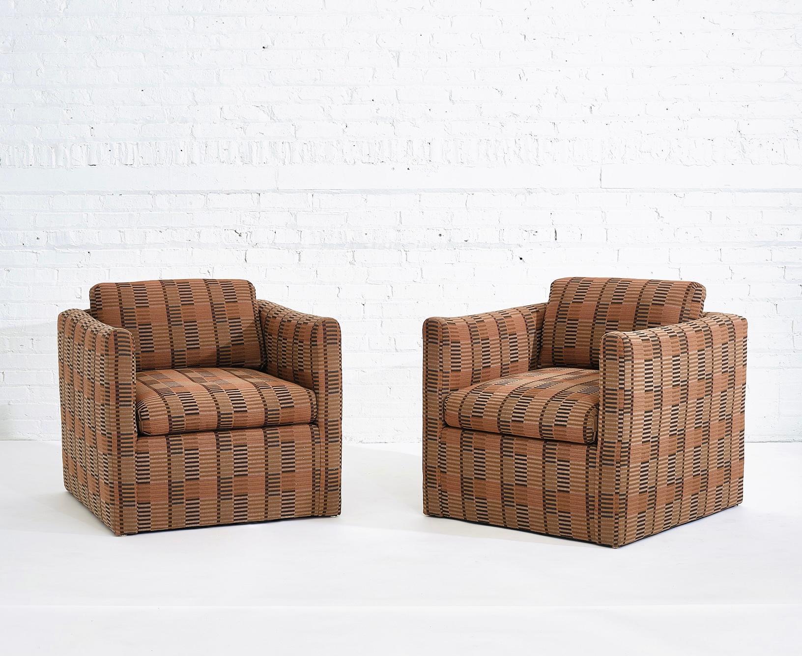 Late 20th Century Manhattan Lounge Chairs in Bauhaus Fabric, Dunbar 1980 For Sale
