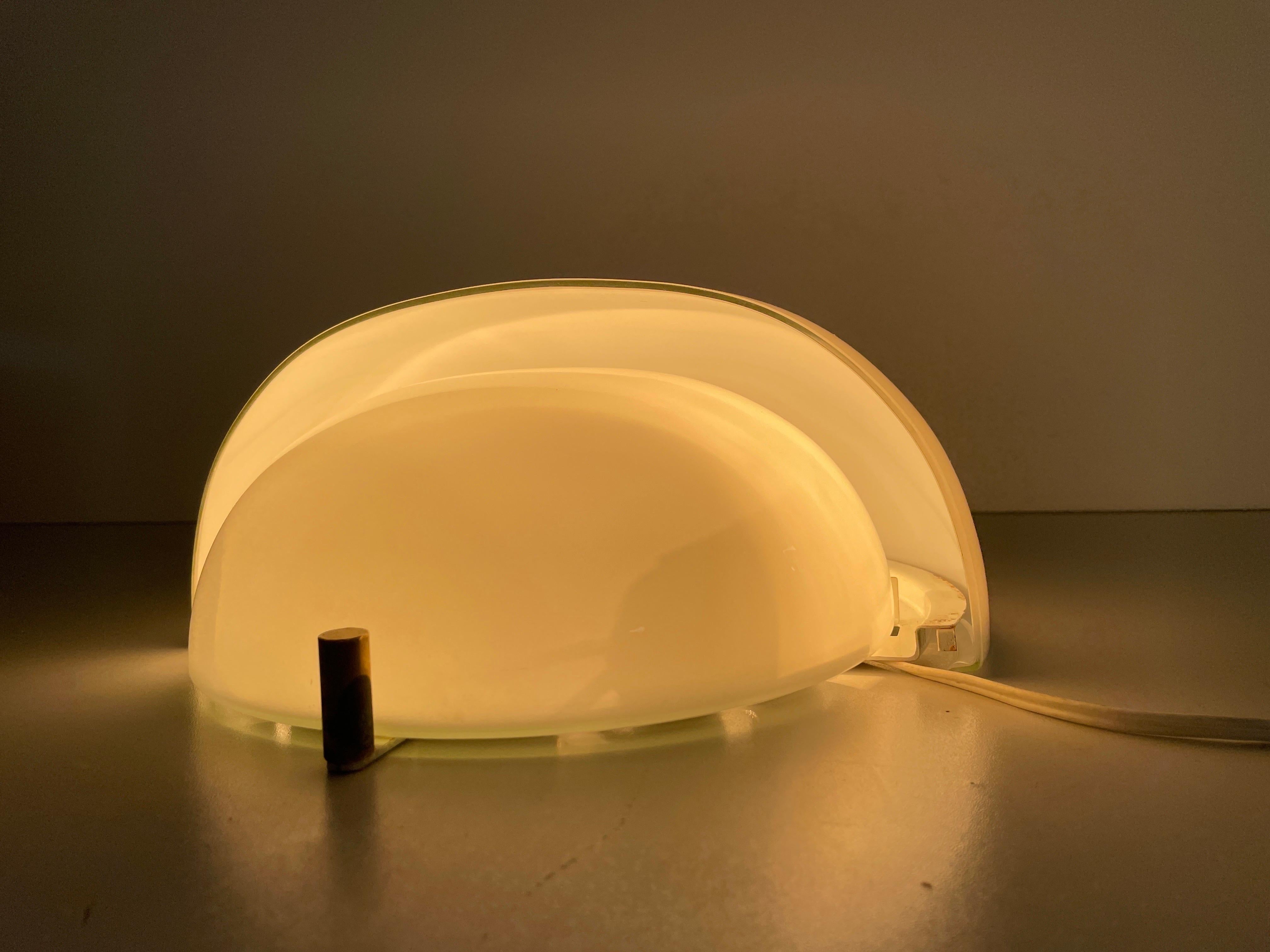Sconce singole di grandi dimensioni 'Mania' di Vico Magistretti per Artemide, anni '60, Italia in vendita 7